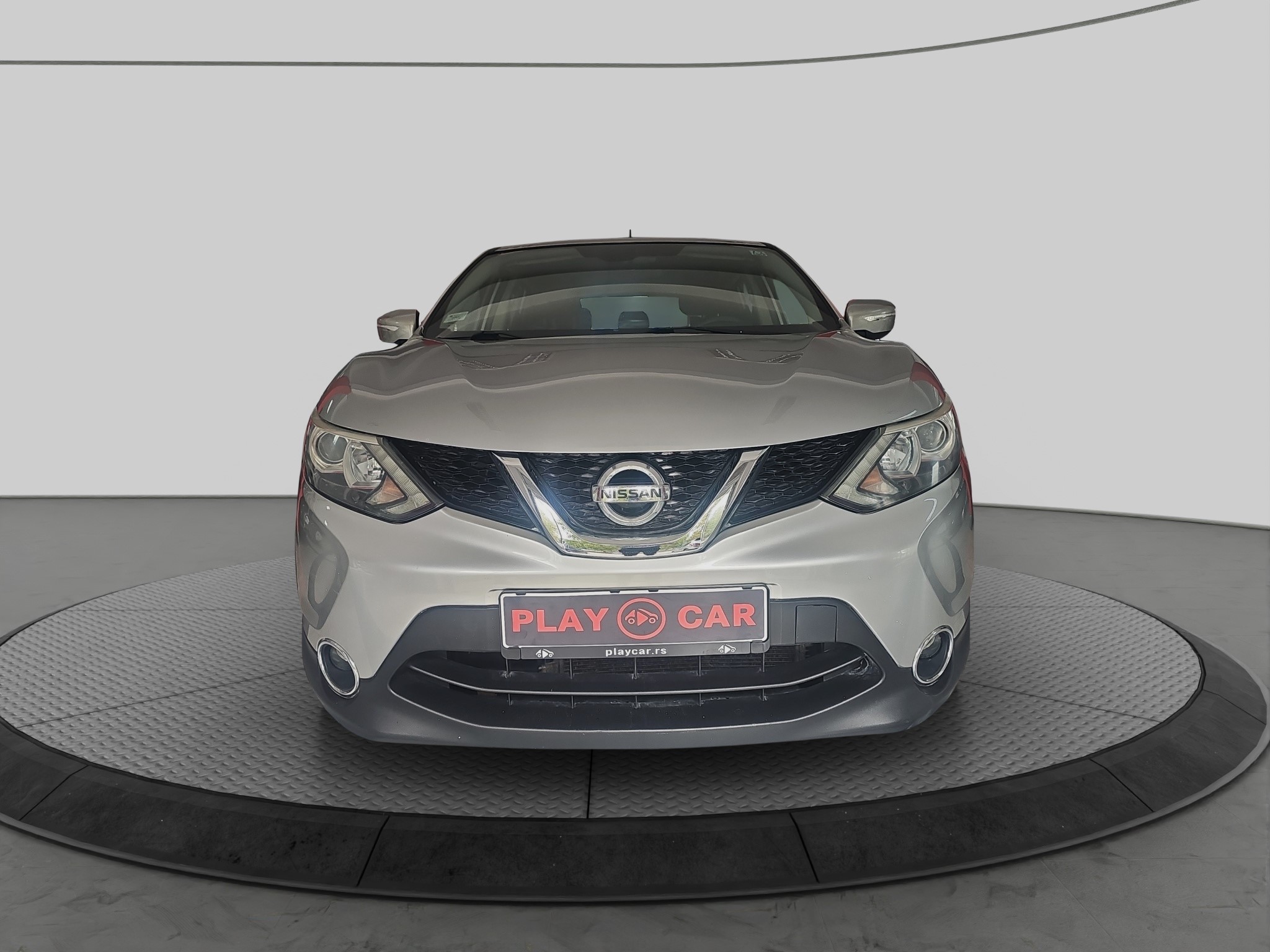 
								Nissan Qashqai full									