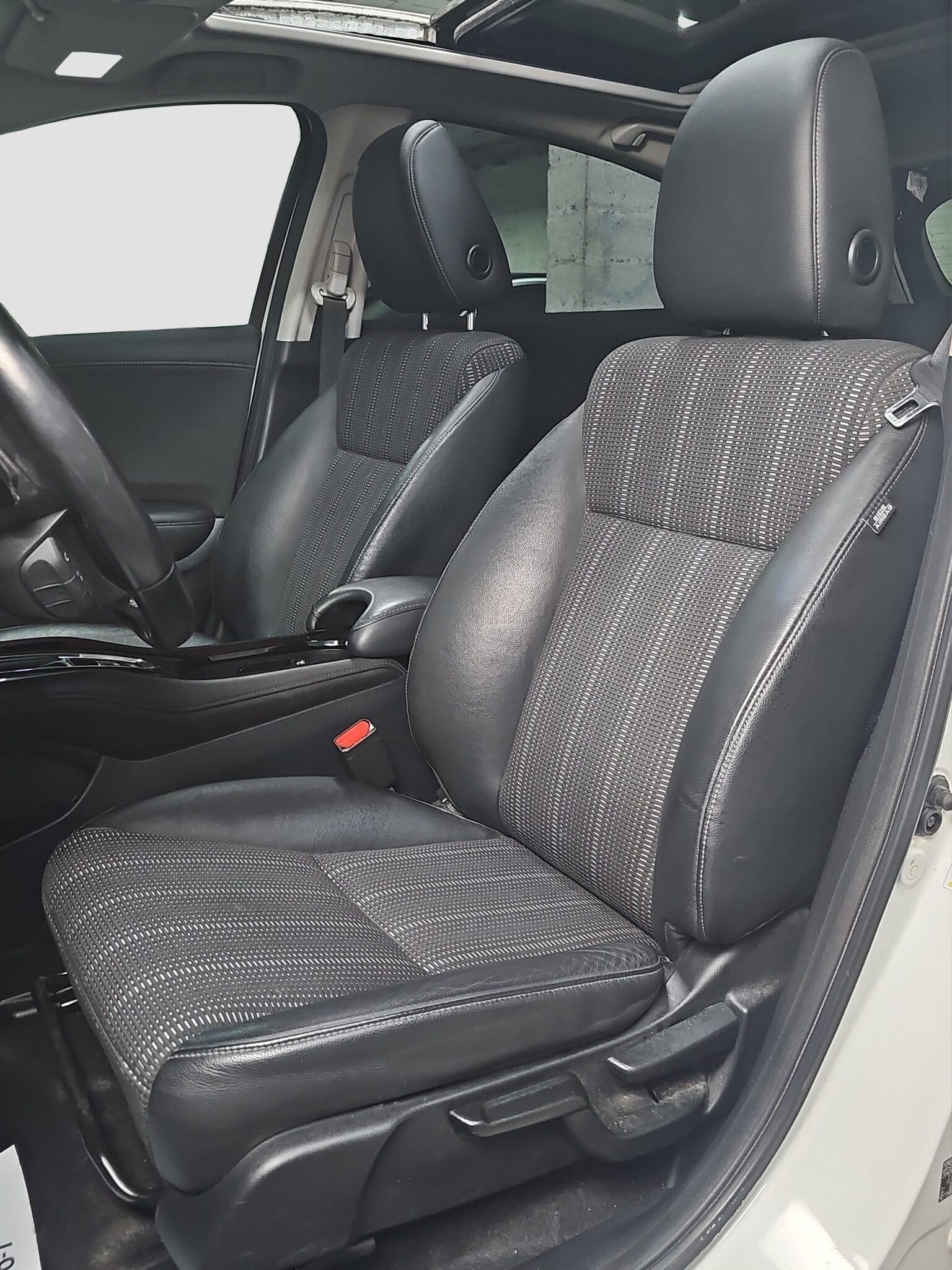 
								Honda HR-V PANO/SIBER/AUTO full									