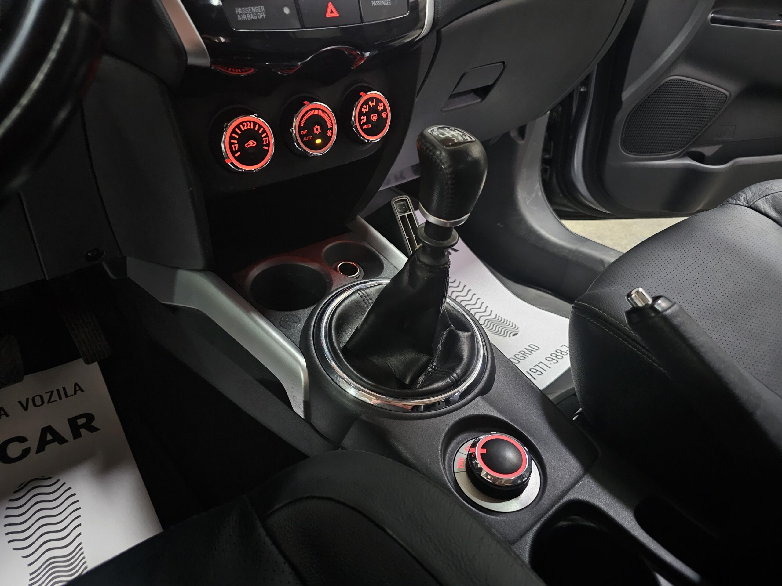 
								Peugeot 4008 AWD/PANO/FUL.L full									