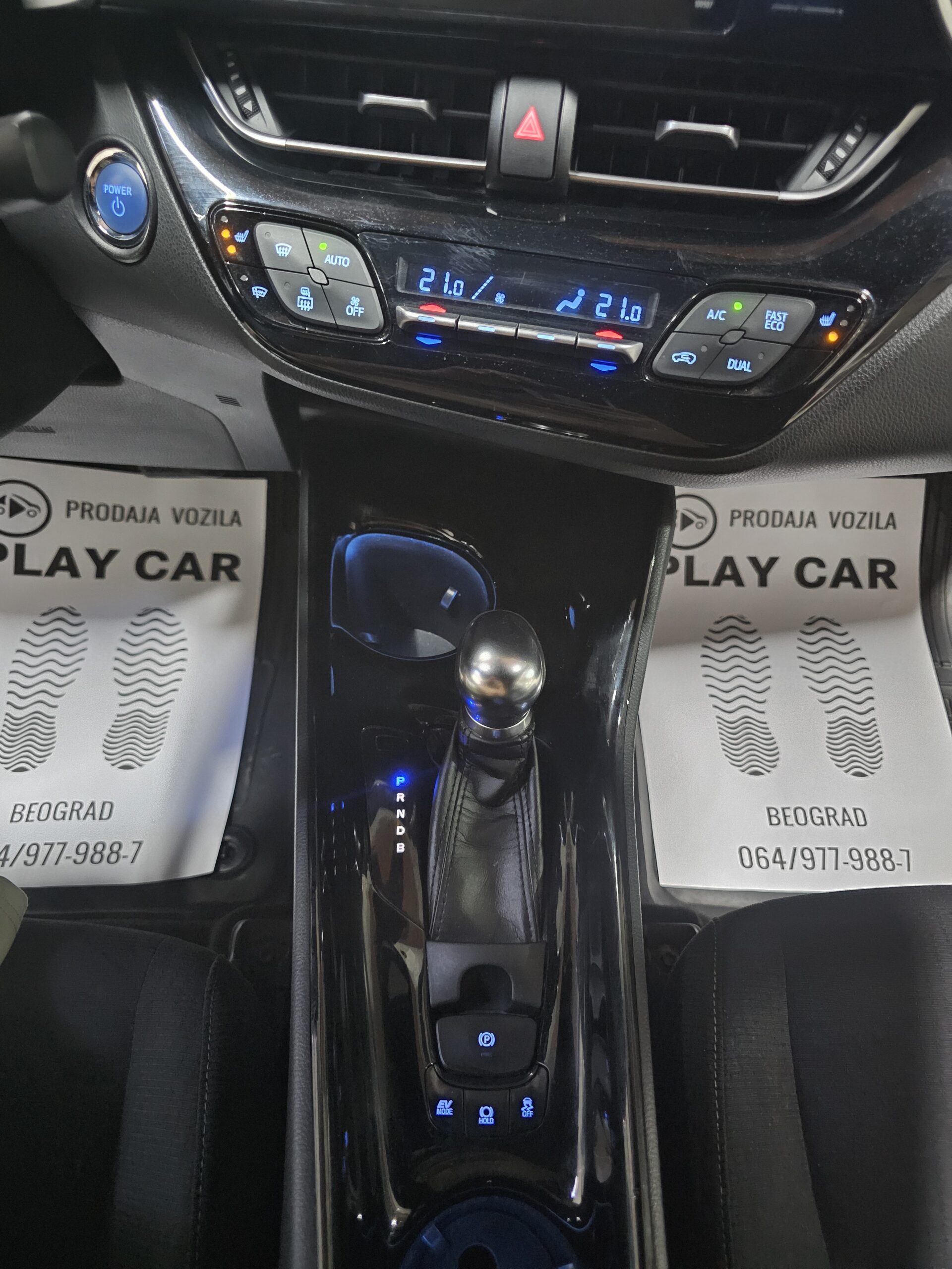 
								Toyota C-HR T.O.P. full									