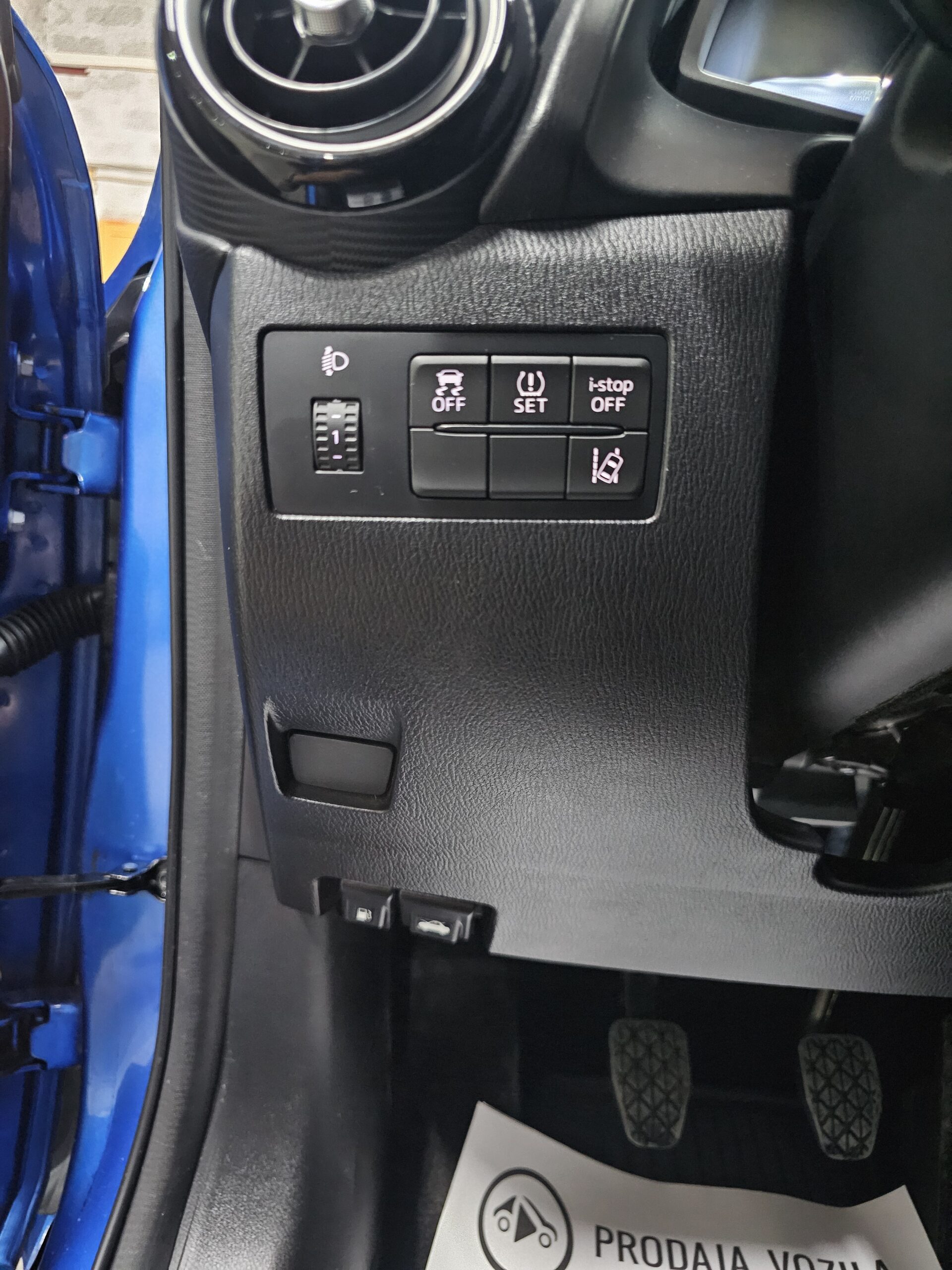 
								Mazda 2 full									