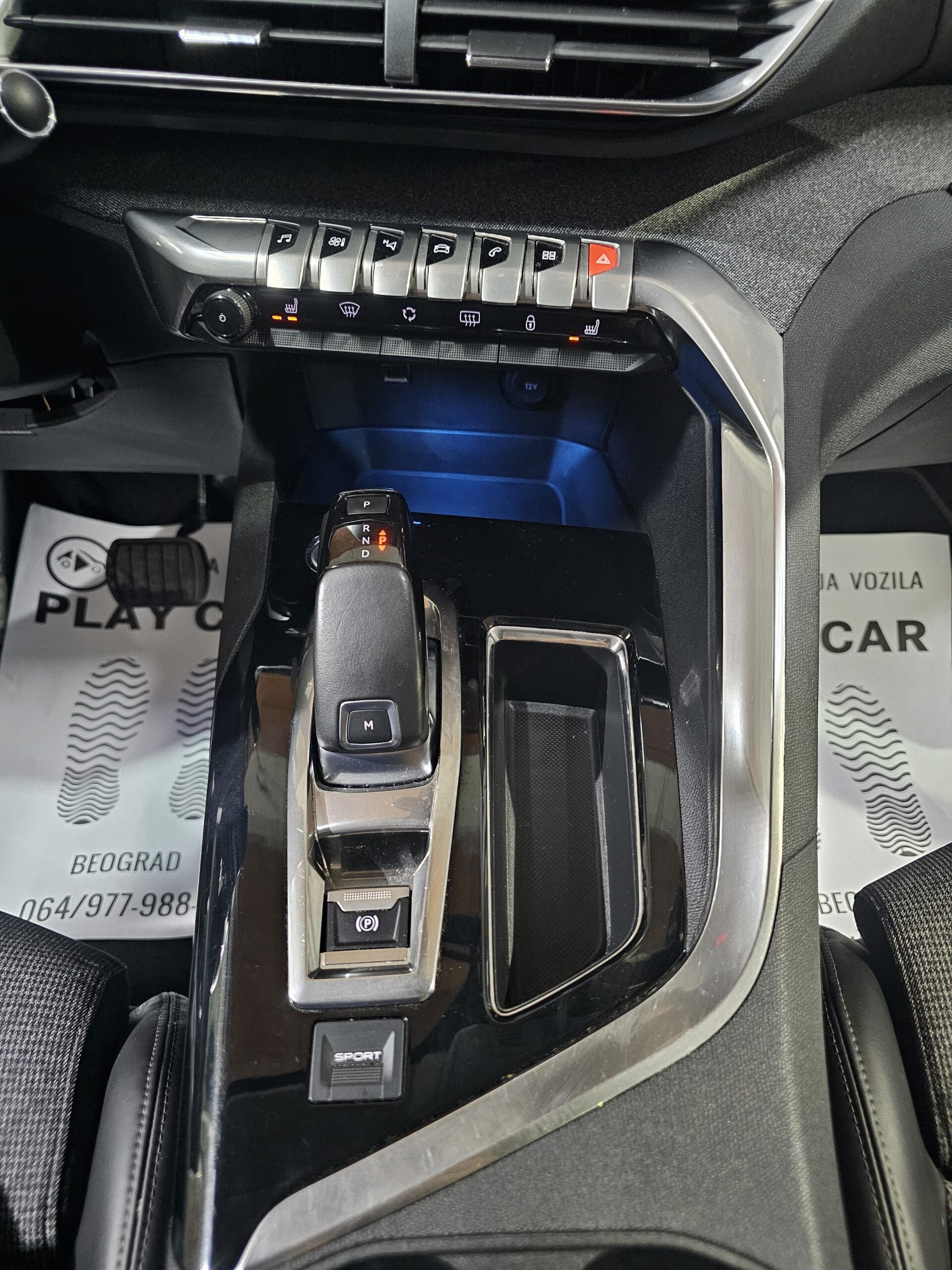 
								Peugeot 5008 7.sed/VIRT/AUT full									