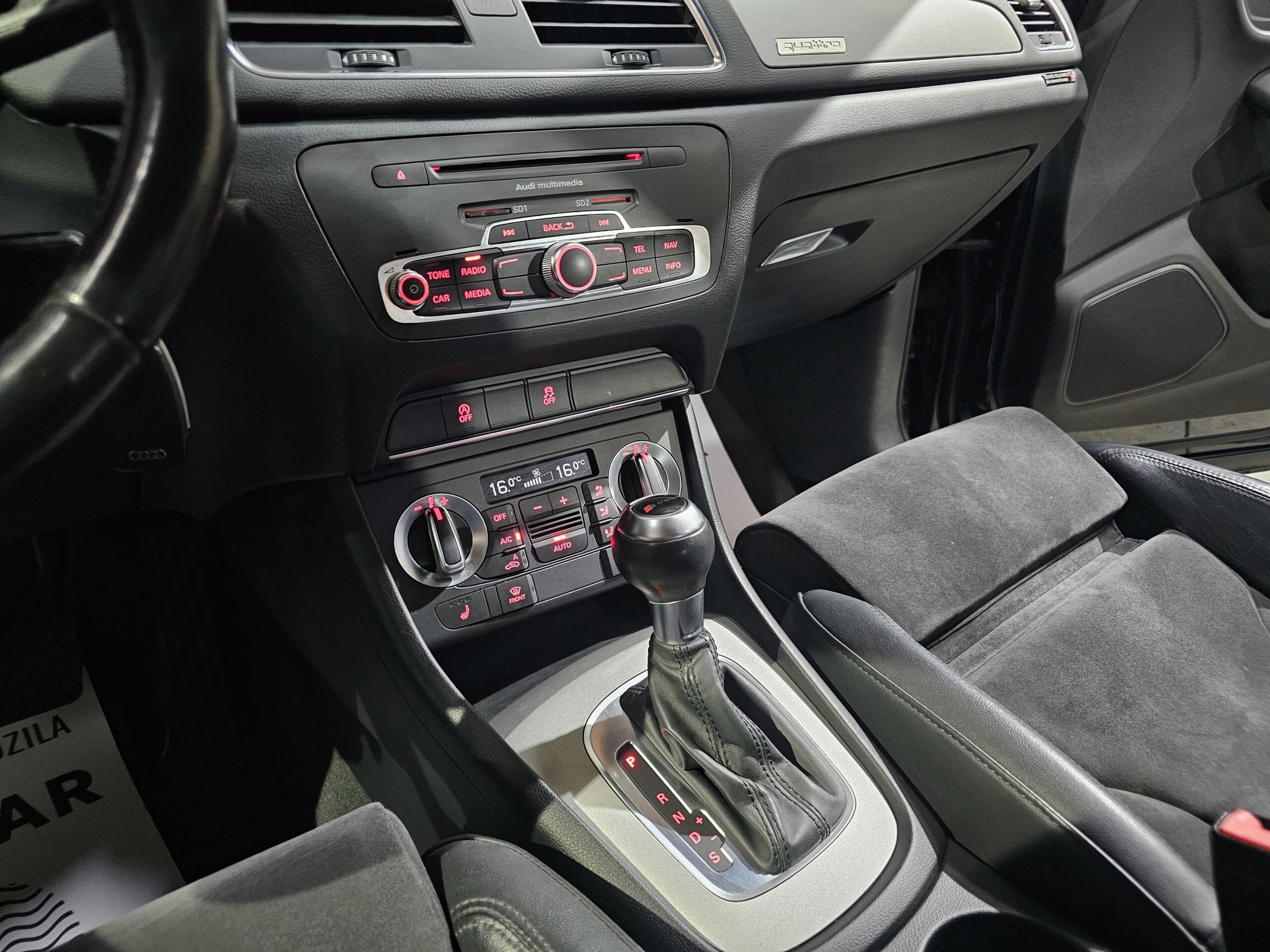 
								Audi Q3 S-line/4×4/AUTO full									