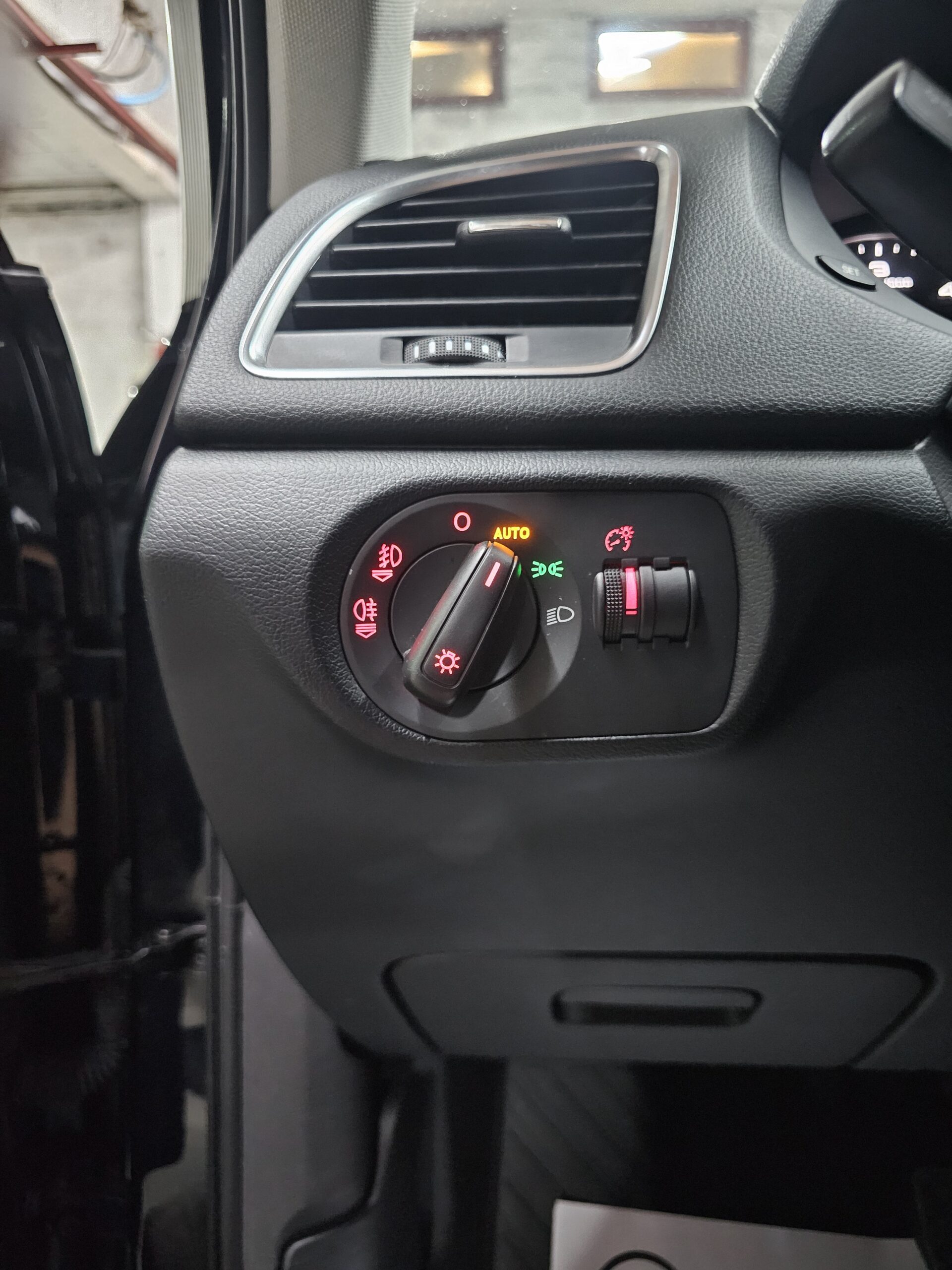 
								Audi Q3 S-line/4×4/AUTO full									