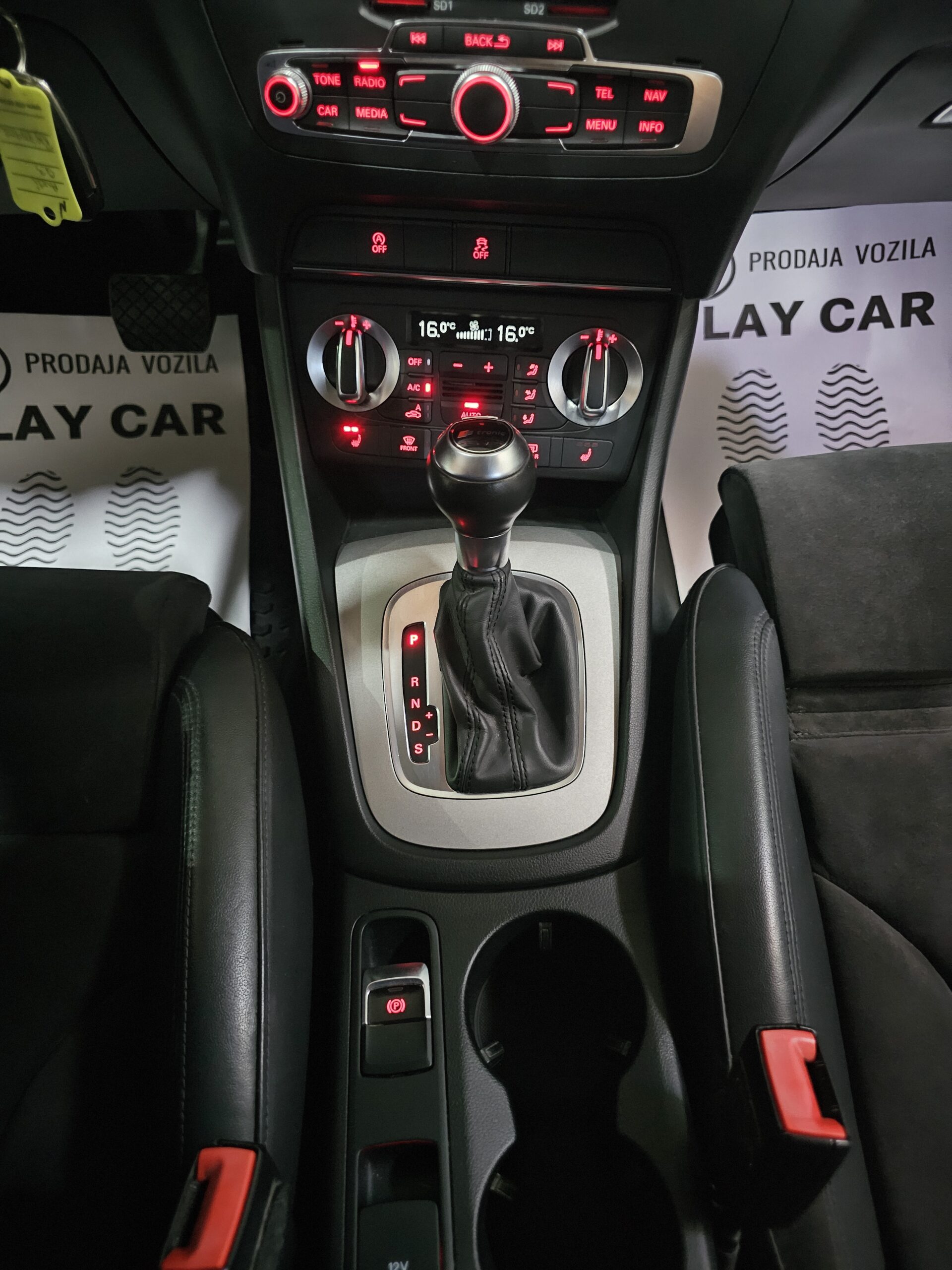 
								Audi Q3 S-line/4×4/AUTO full									