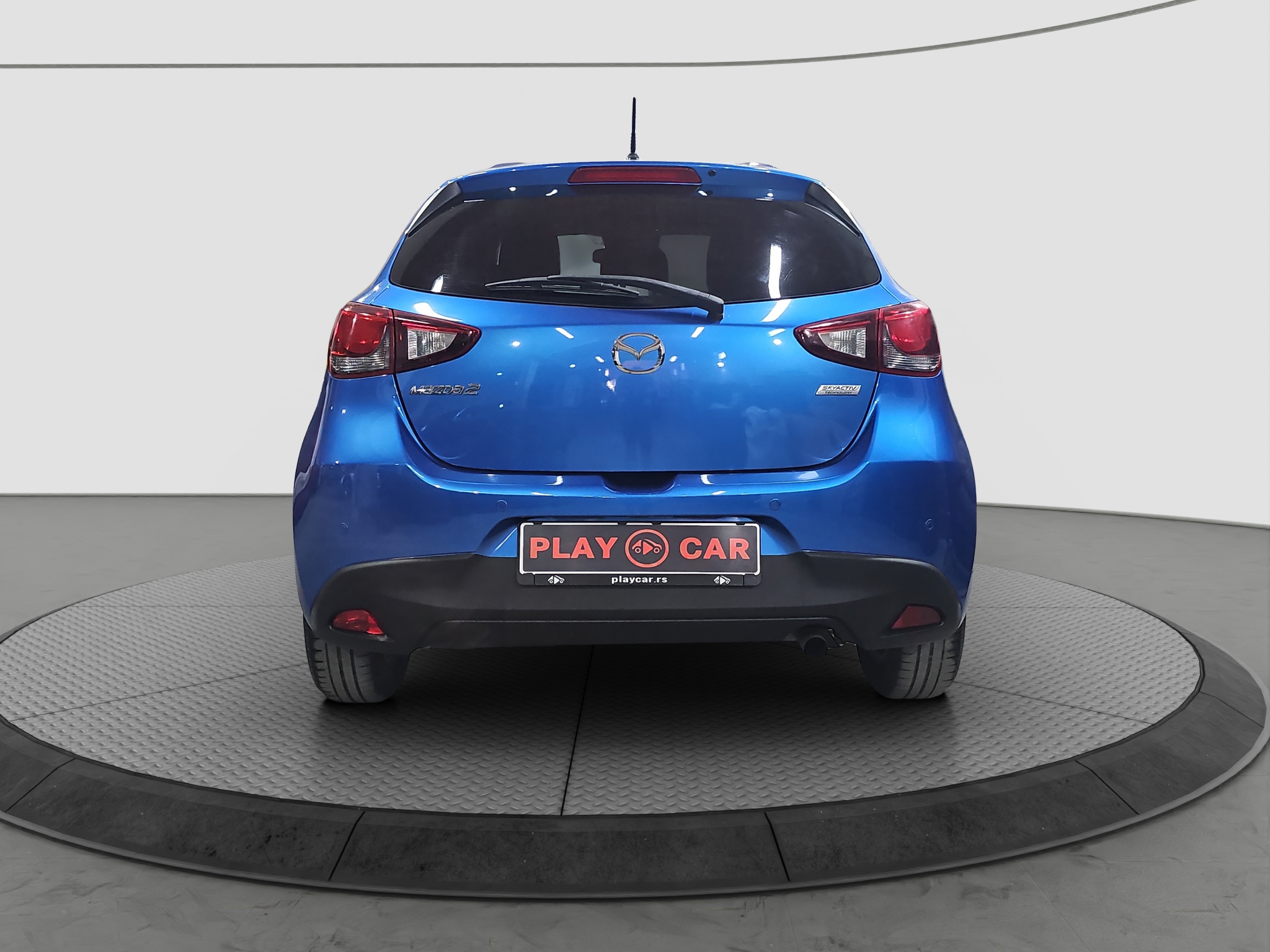 
								Mazda 2 full									