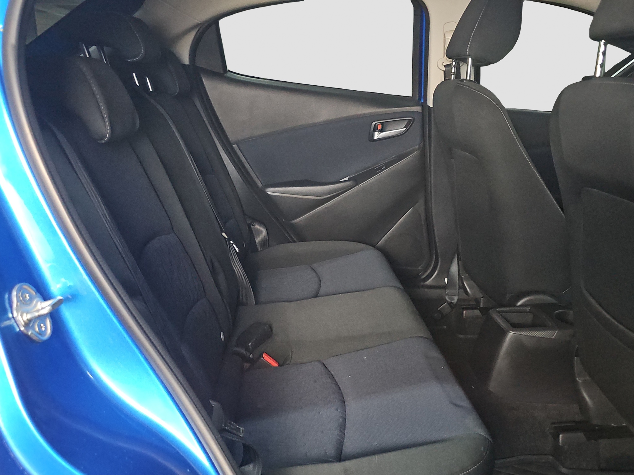 
								Mazda 2 full									