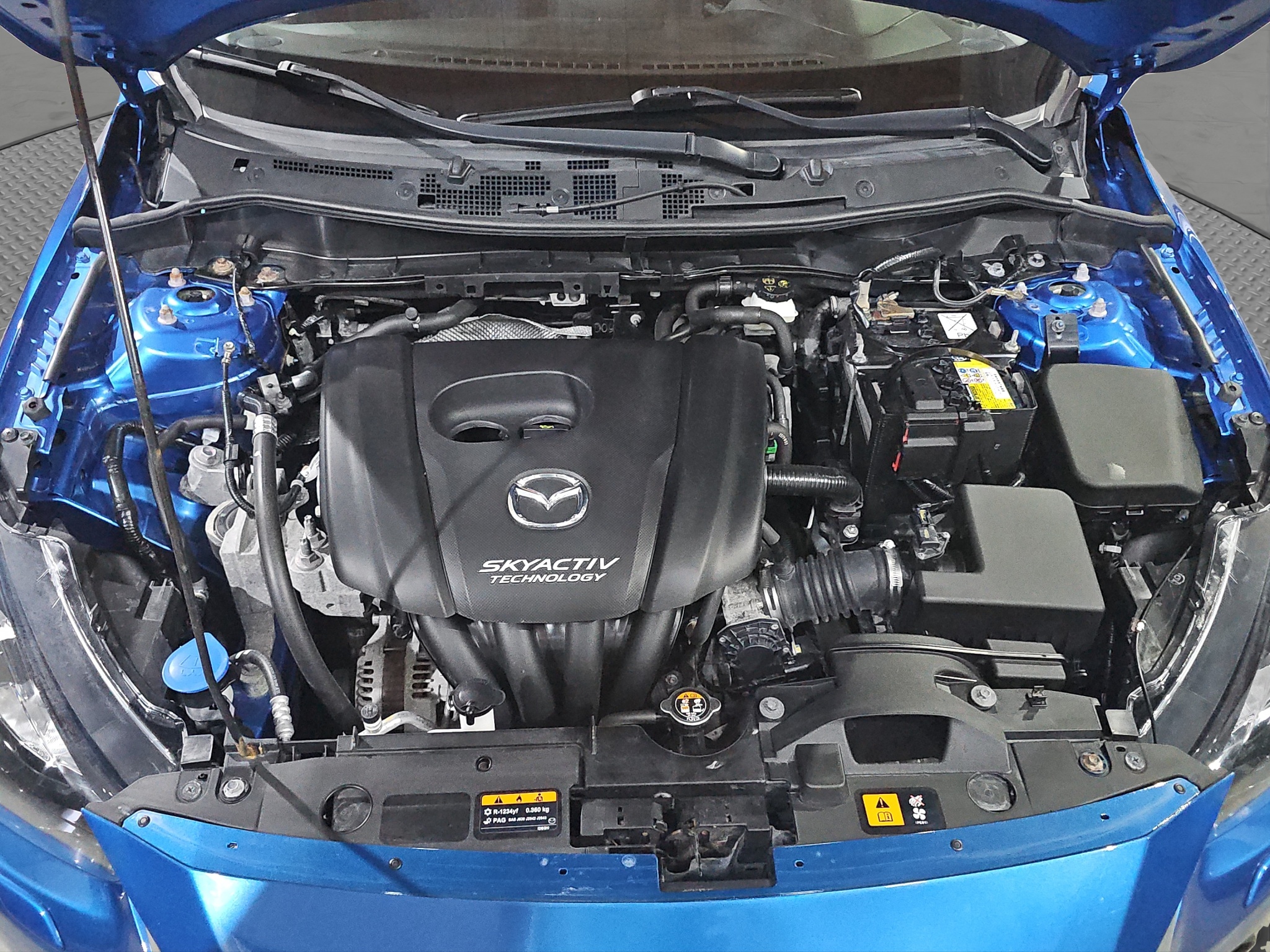 
								Mazda 2 full									