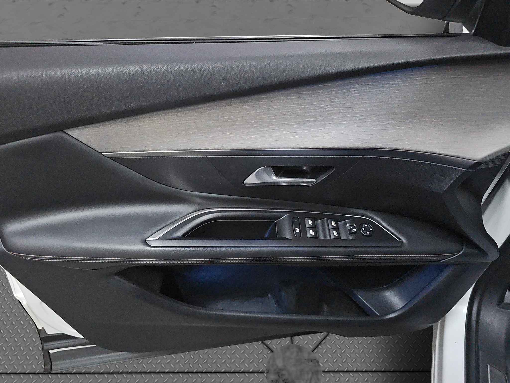 
								Peugeot 3008 GT-LINE full									