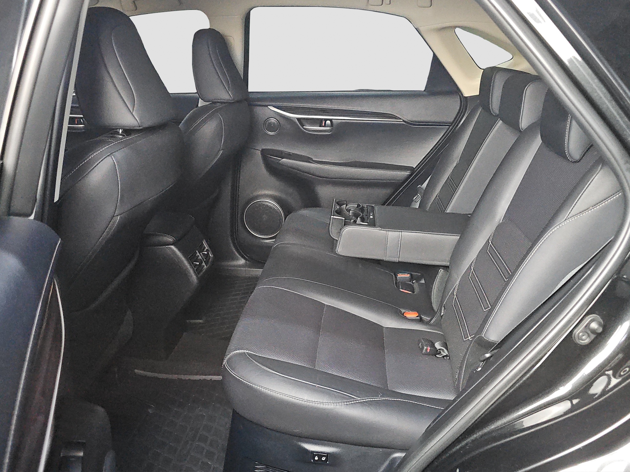 
								Lexus NX AWD/FU.LL full									