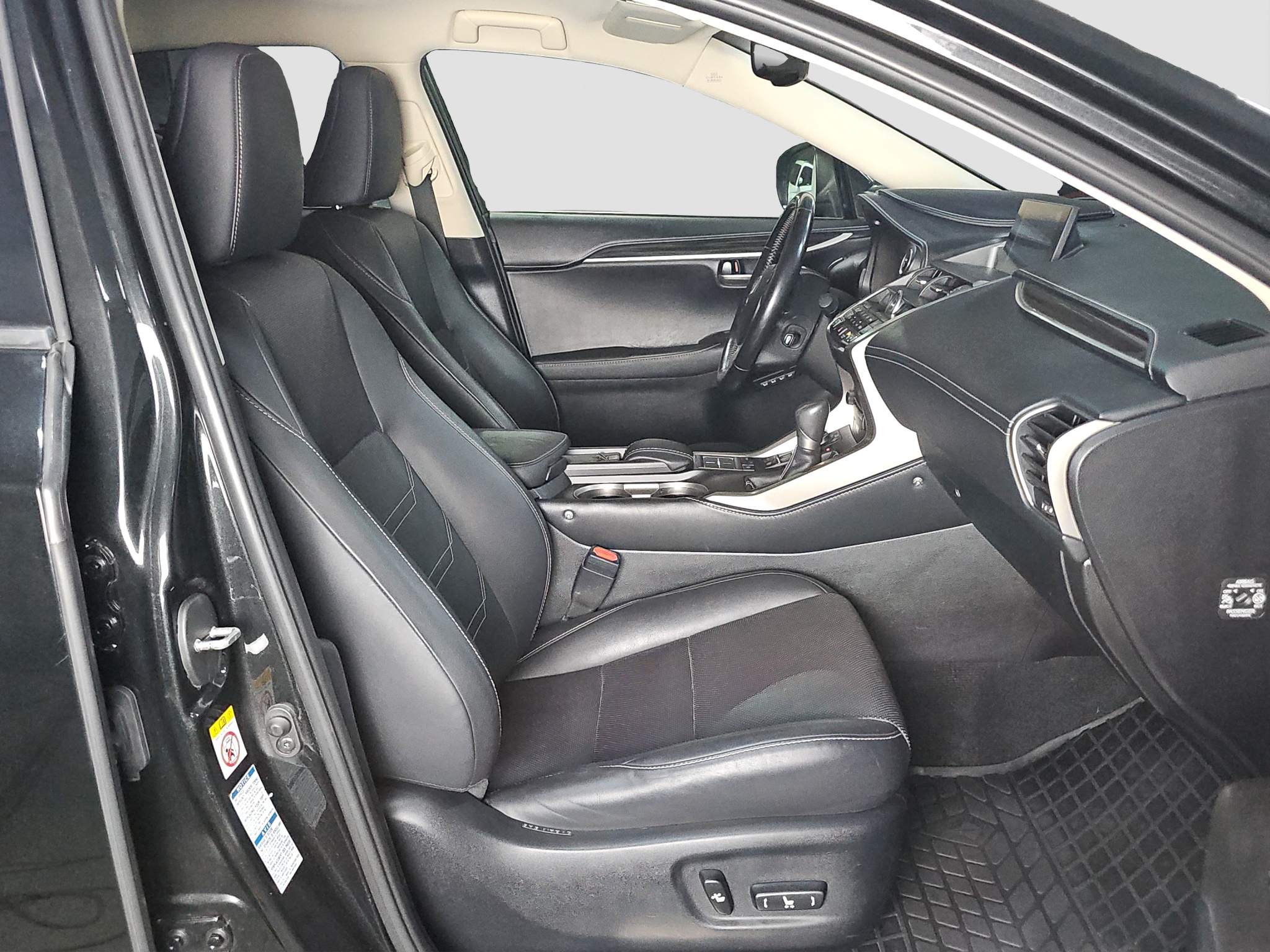 
								Lexus NX AWD/FU.LL full									