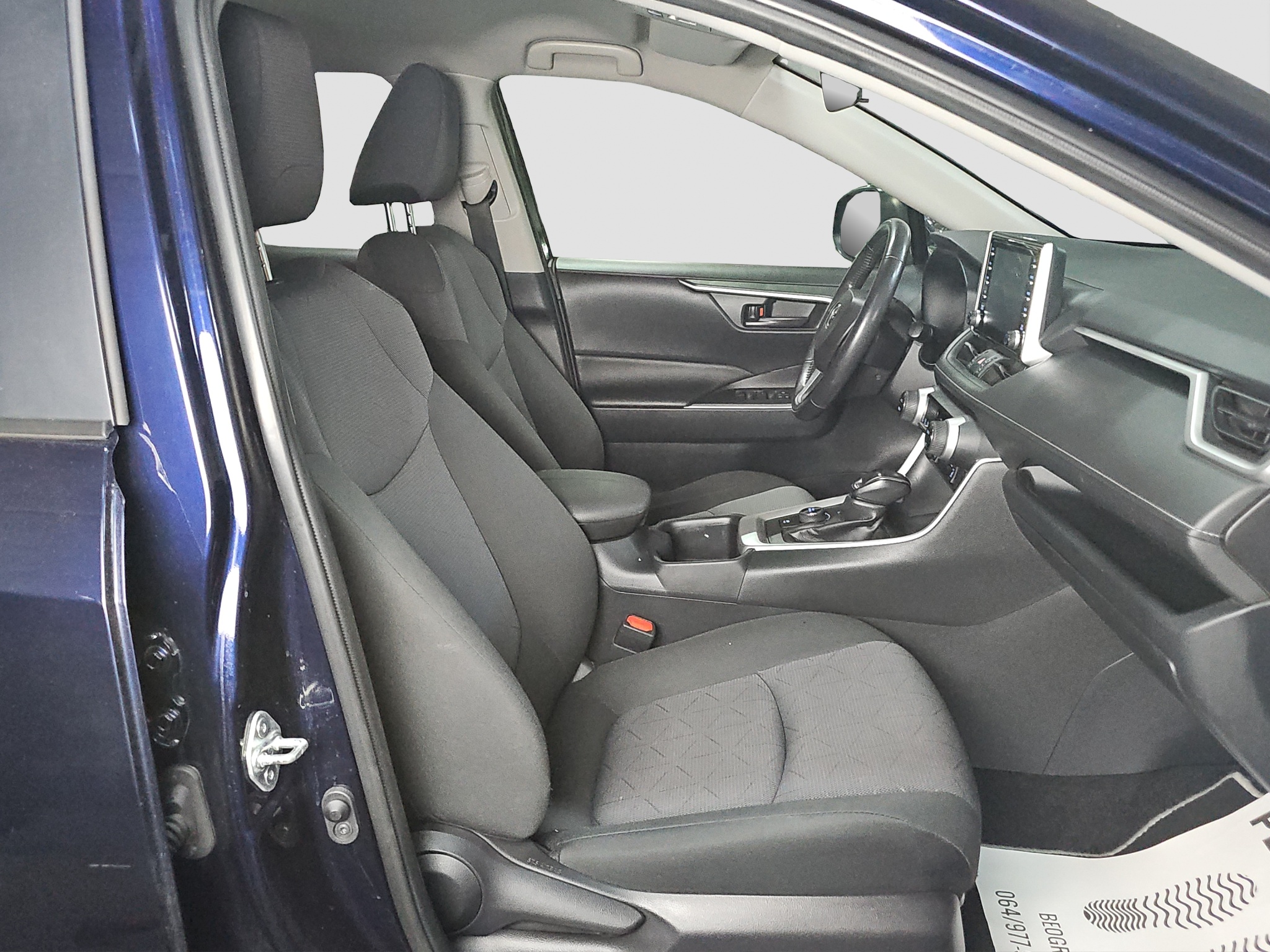 
								Toyota RAV 4 AWD/T0P full									