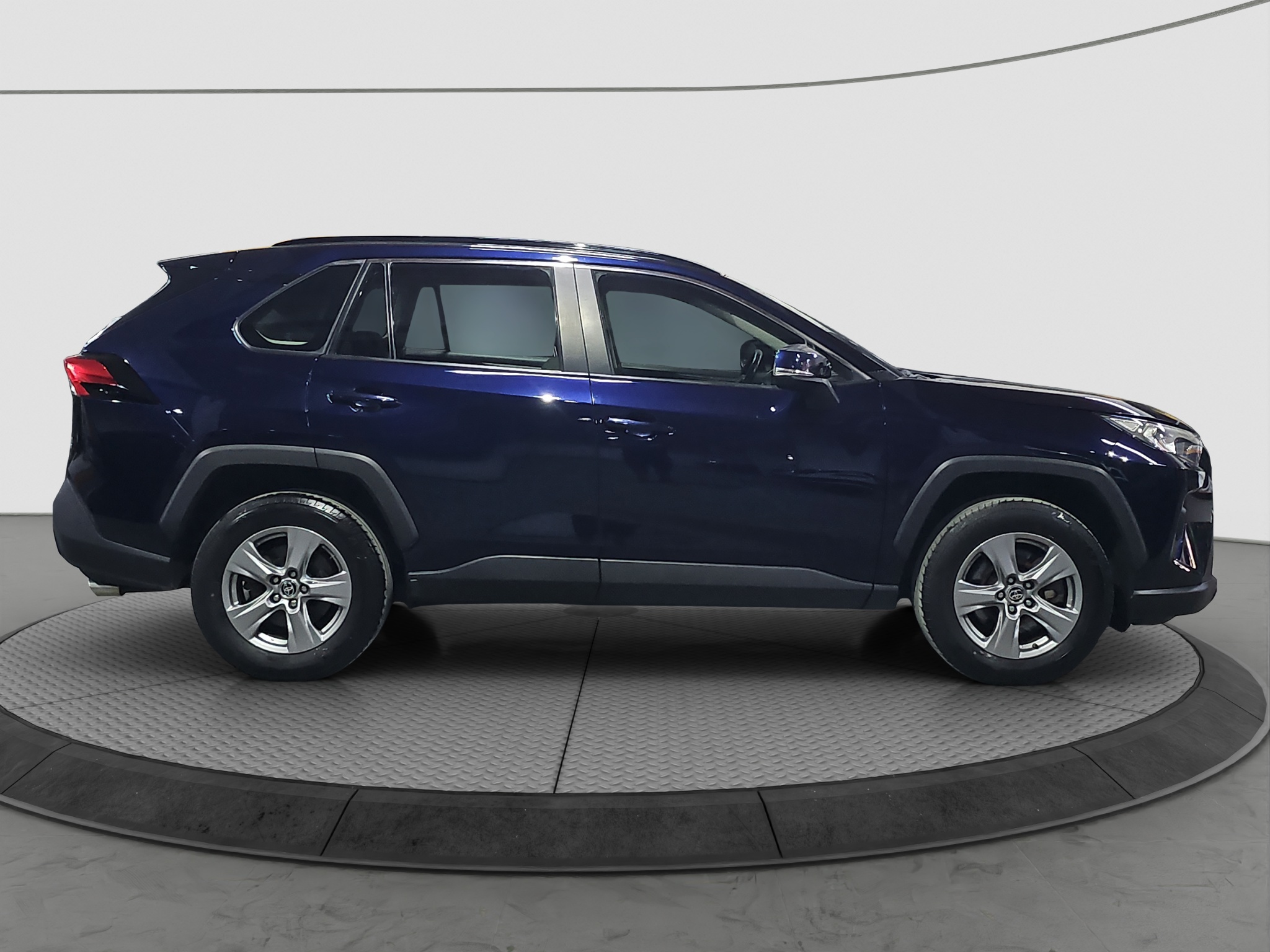 
								Toyota RAV 4 AWD/T0P full									