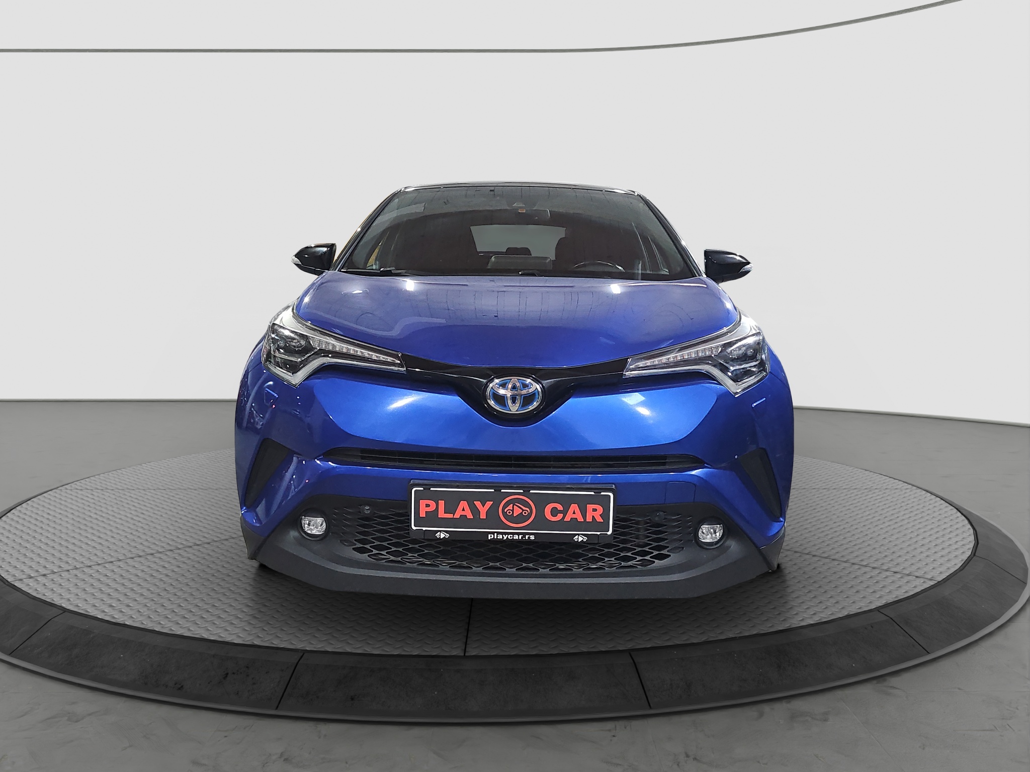 
								Toyota C-HR full									