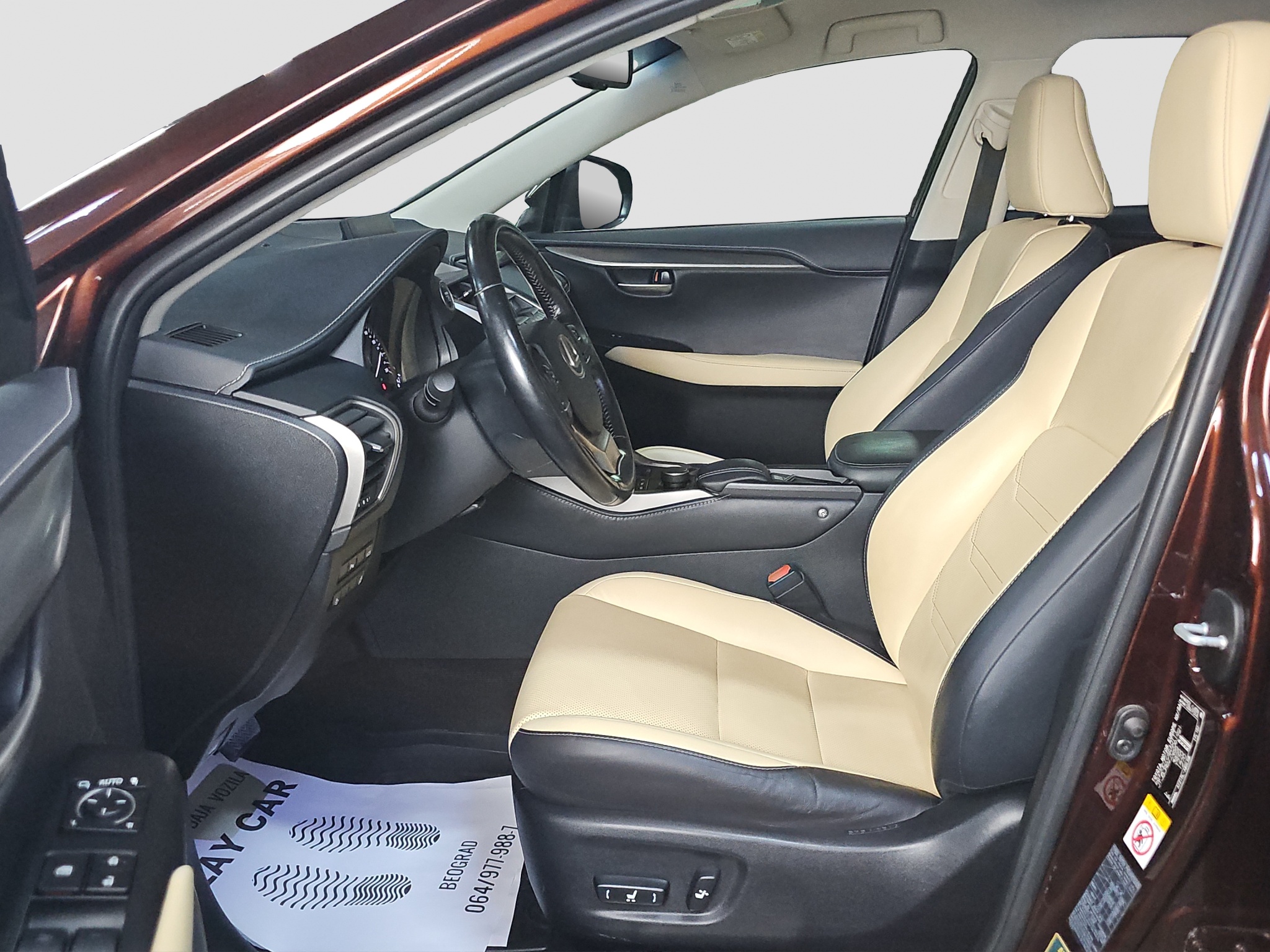 
								Lexus NX 4X4/T.O.P full									