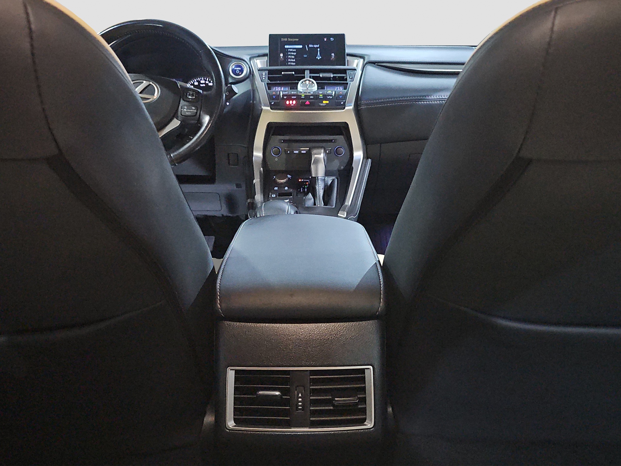 
								Lexus NX 4X4/T.O.P full									