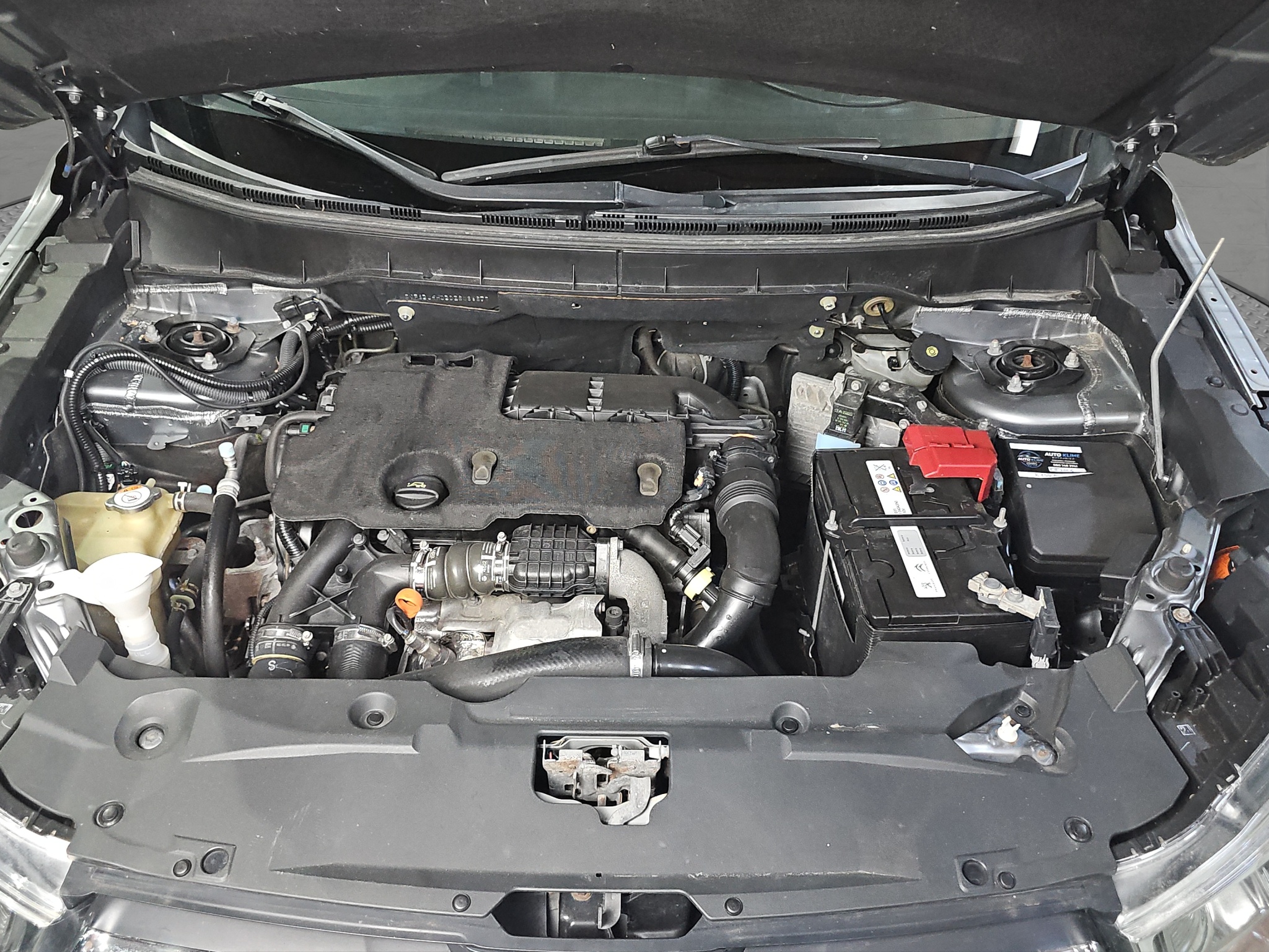 
								Peugeot 4008 AWD/PANO/FUL.L full									