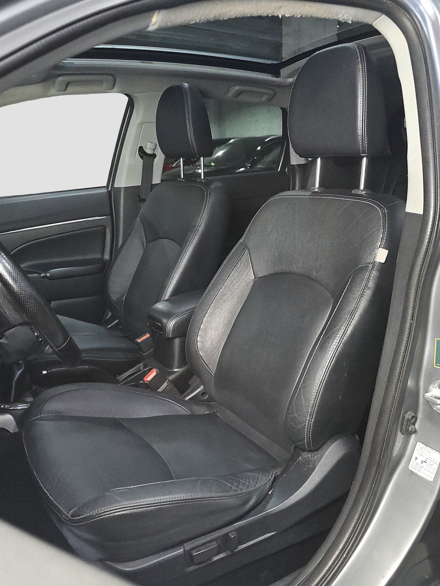 
								Peugeot 4008 AWD/PANO/FUL.L full									