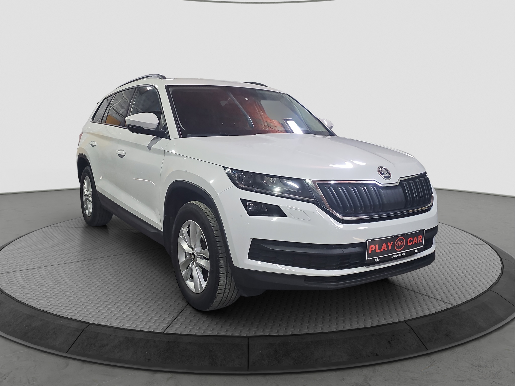
								Škoda Kodiaq 4X4/DSG full									