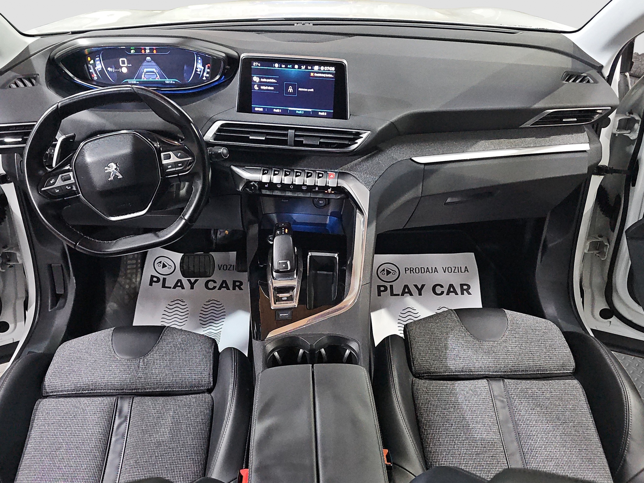 
								Peugeot 5008 7.sed/VIRT/AUT full									