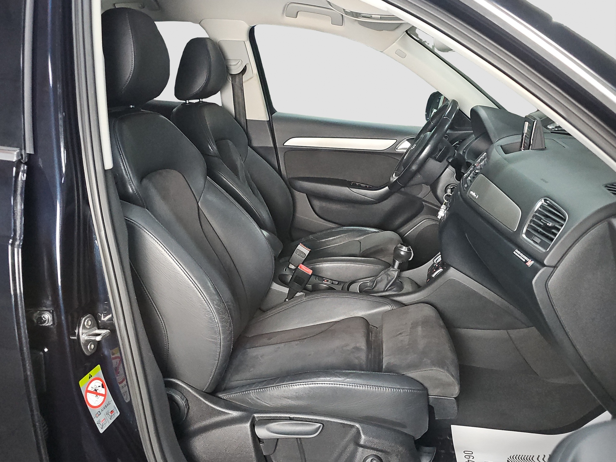 
								Audi Q3 S-line/4×4/AUTO full									
