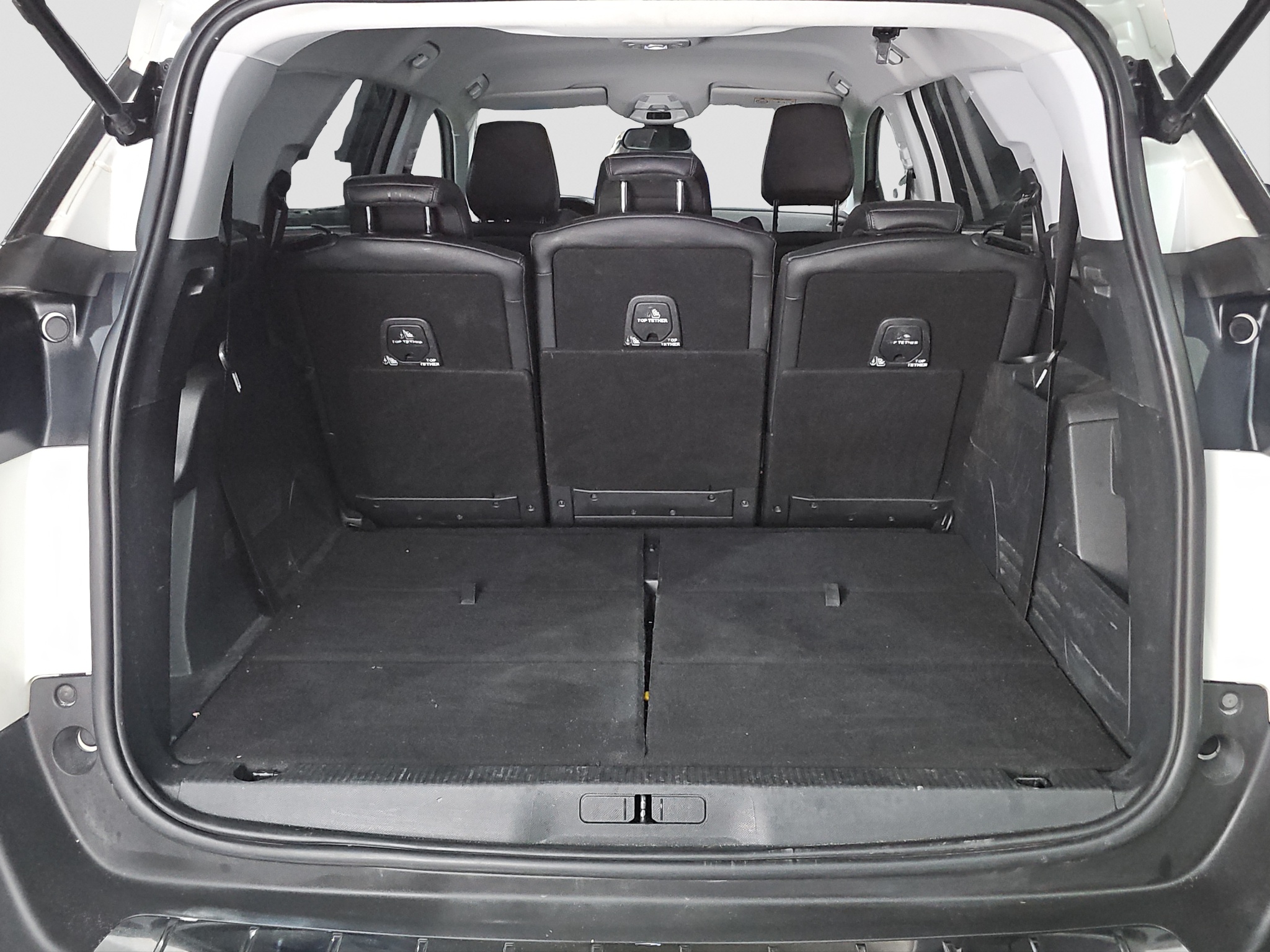 
								Peugeot 5008 7.sed/VIRT/AUT full									