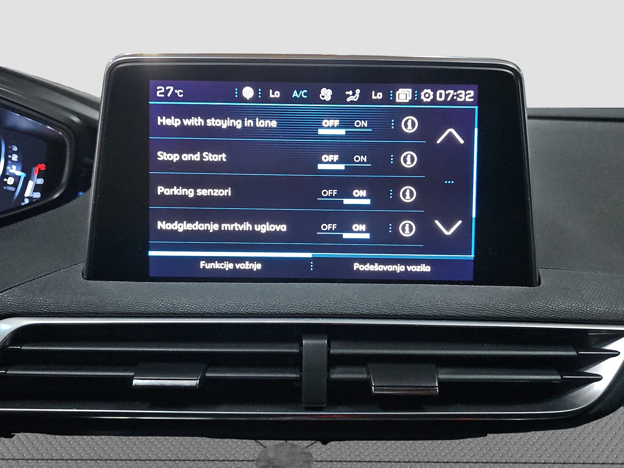 
								Peugeot 5008 7.sed/VIRT/AUT full									