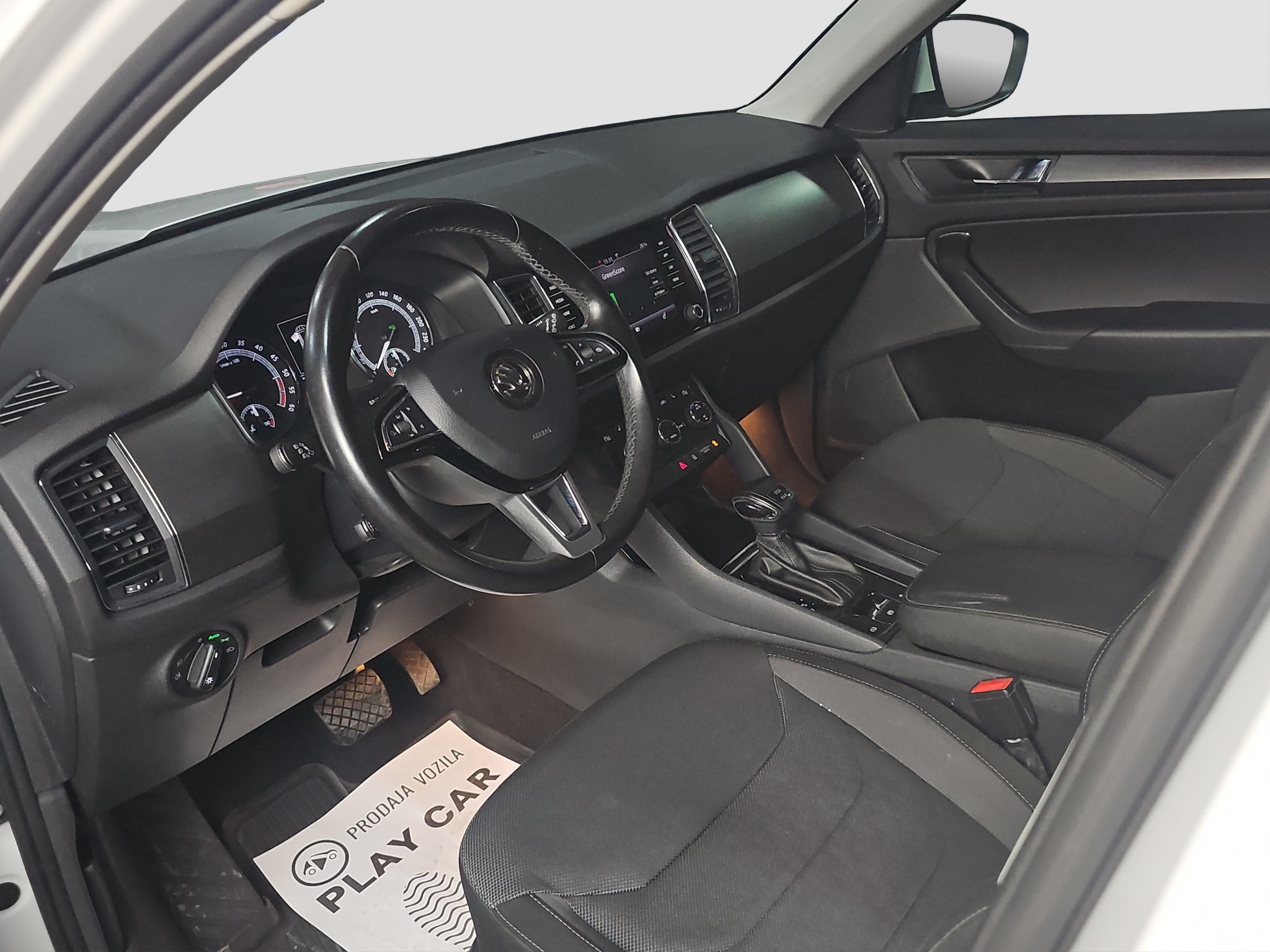 
								Škoda Kodiaq 4X4/DSG full									