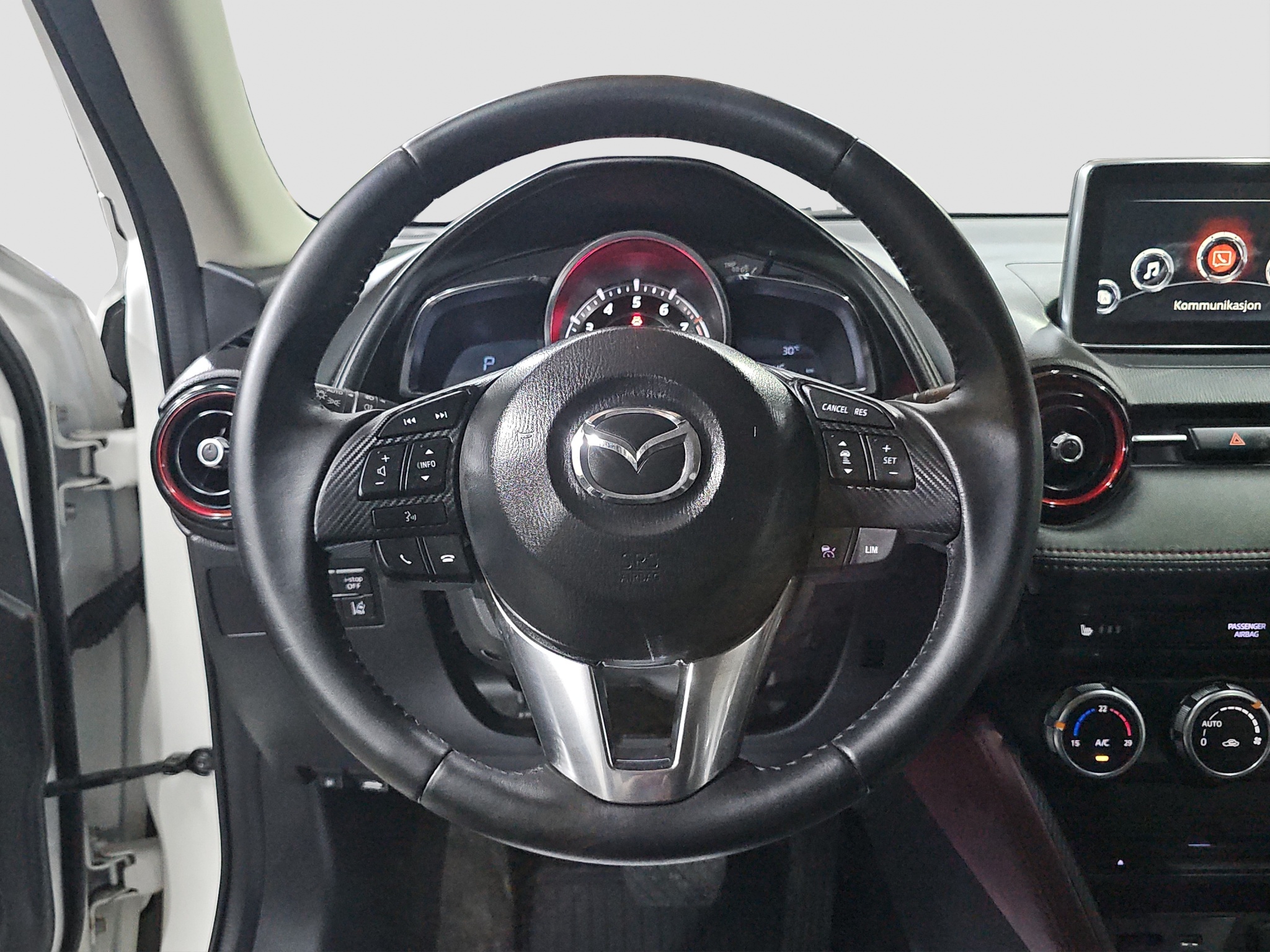 
								Mazda CX-3 FU.LL/AUTO full									