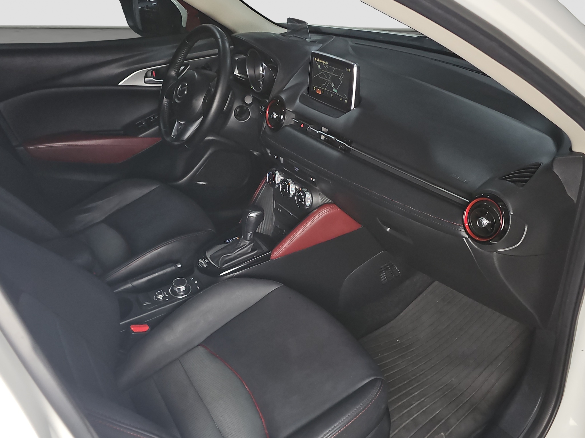 
								Mazda CX-3 FU.LL/AUTO full									
