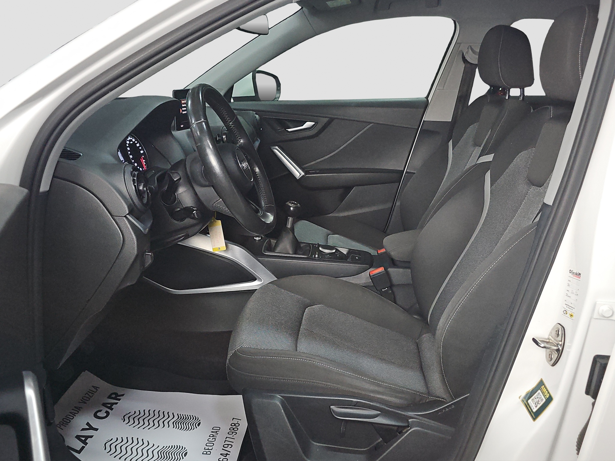 
								Audi Q2 full									