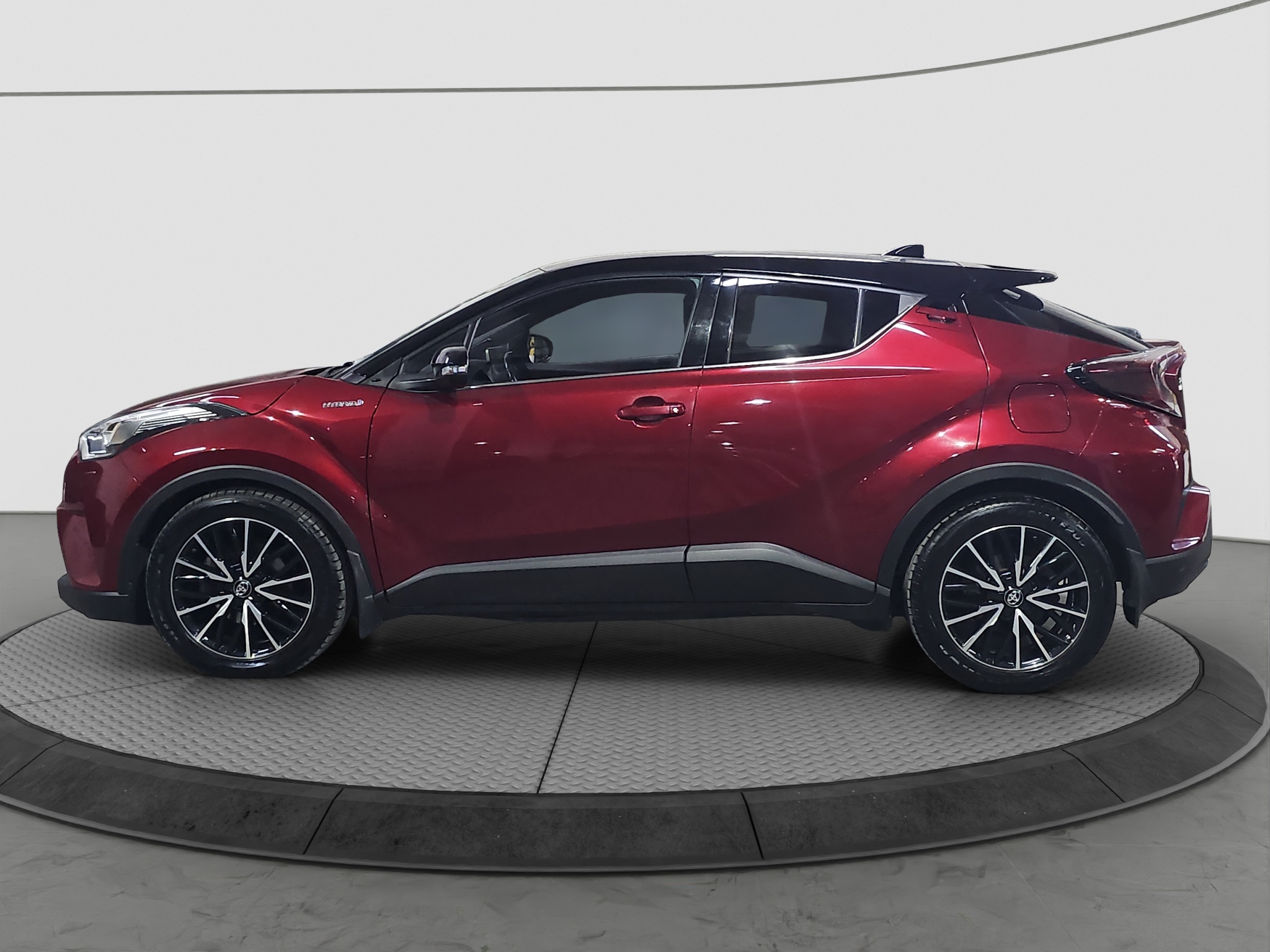 
								Toyota C-HR T.O.P. full									