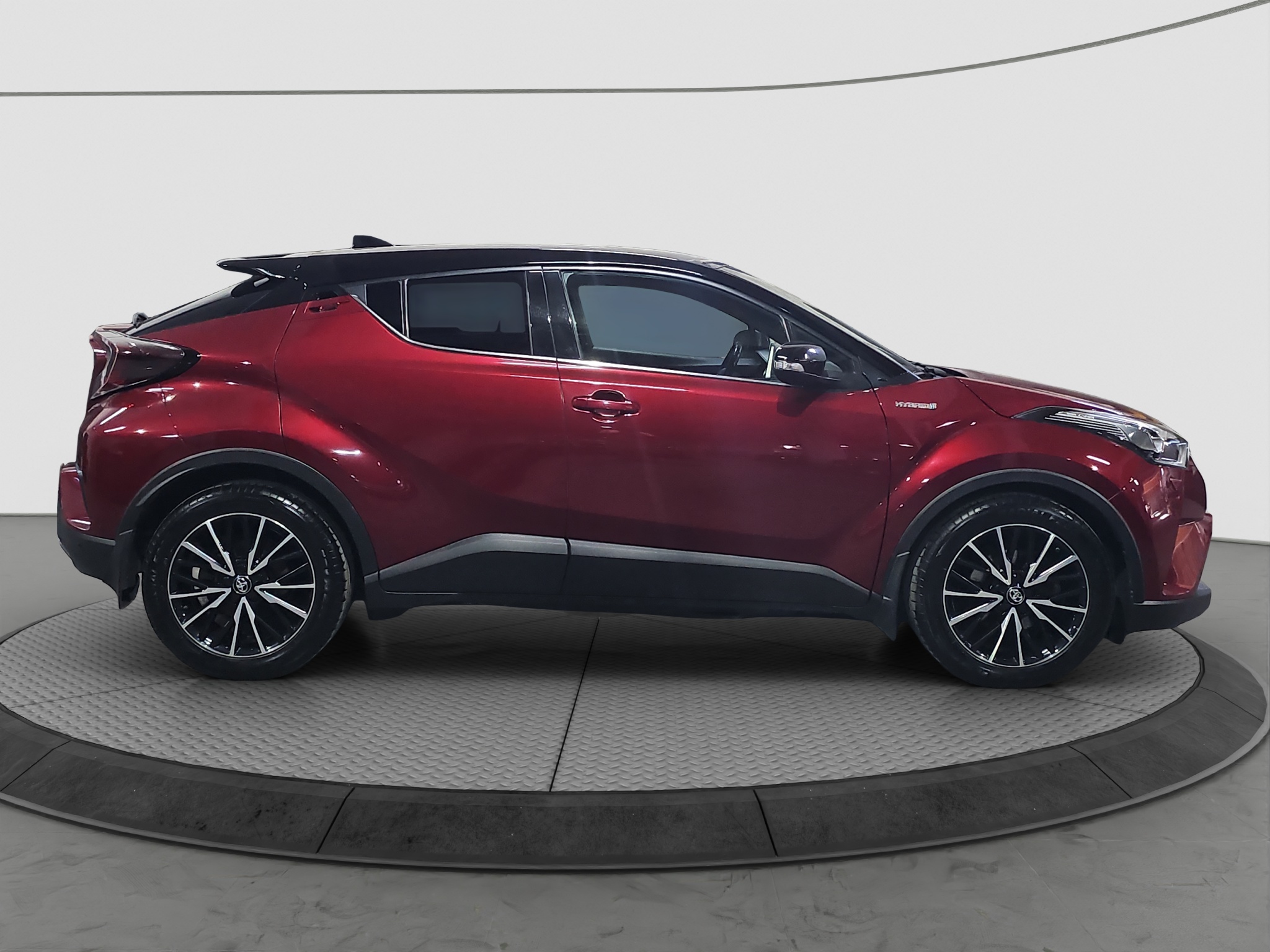 
								Toyota C-HR T.O.P. full									