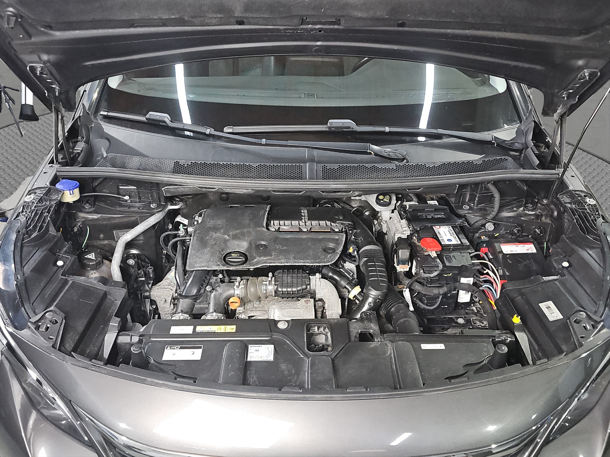 
								Peugeot 5008 VIRT/AUTO/7sed full									