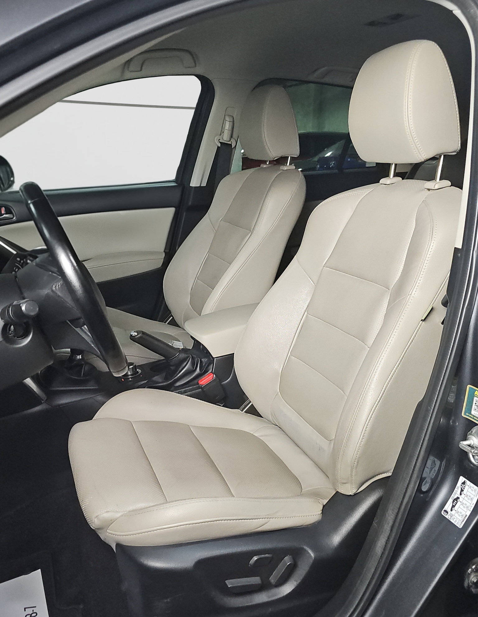 
								Mazda CX-5 AWD/0DLIČNA full									
