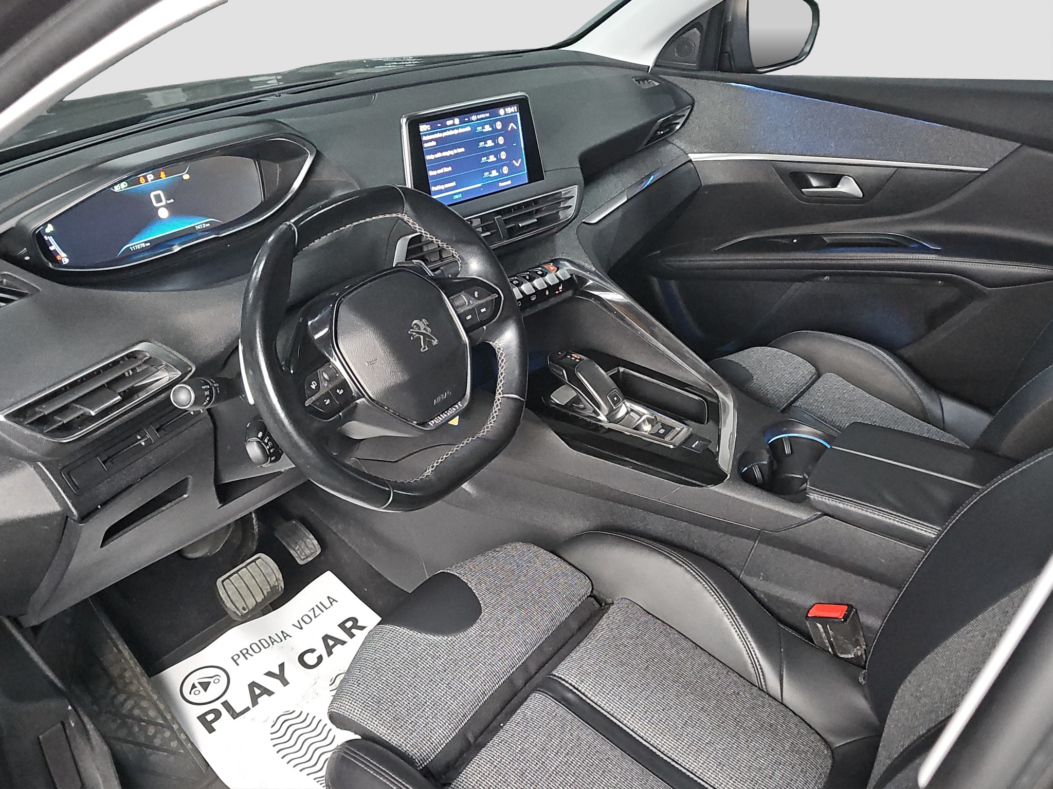 
								Peugeot 5008 VIRT/AUTO/7sed full									