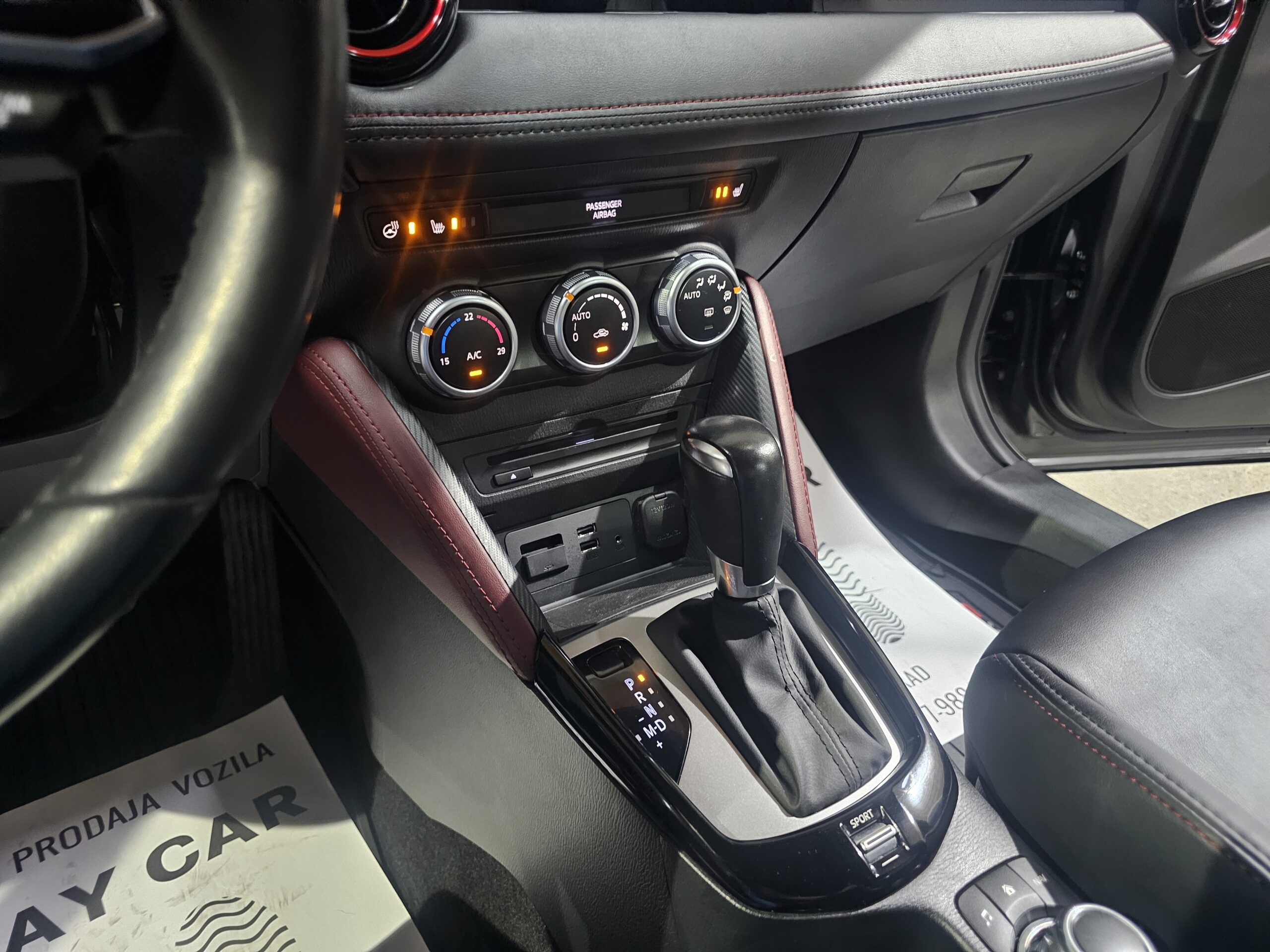 
								Mazda CX-3 MALA.KM/AWD/AUTO full									