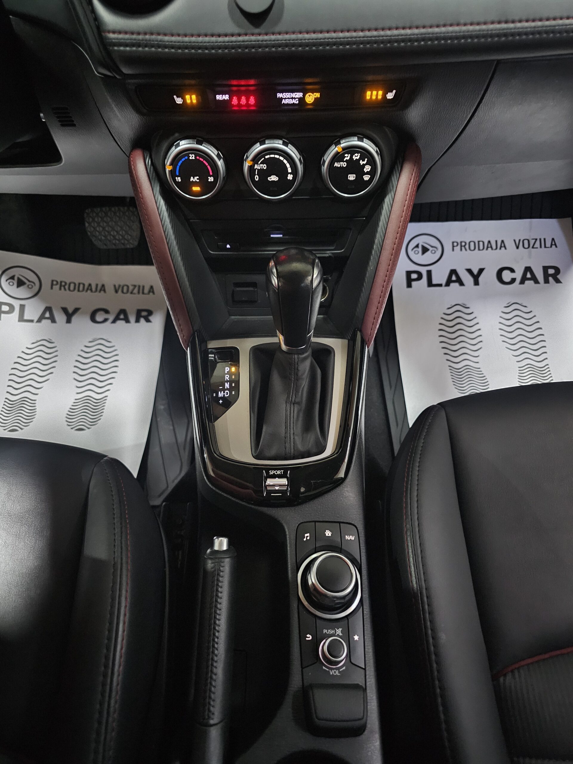 
								Mazda CX-3 AWD/AUTO full									