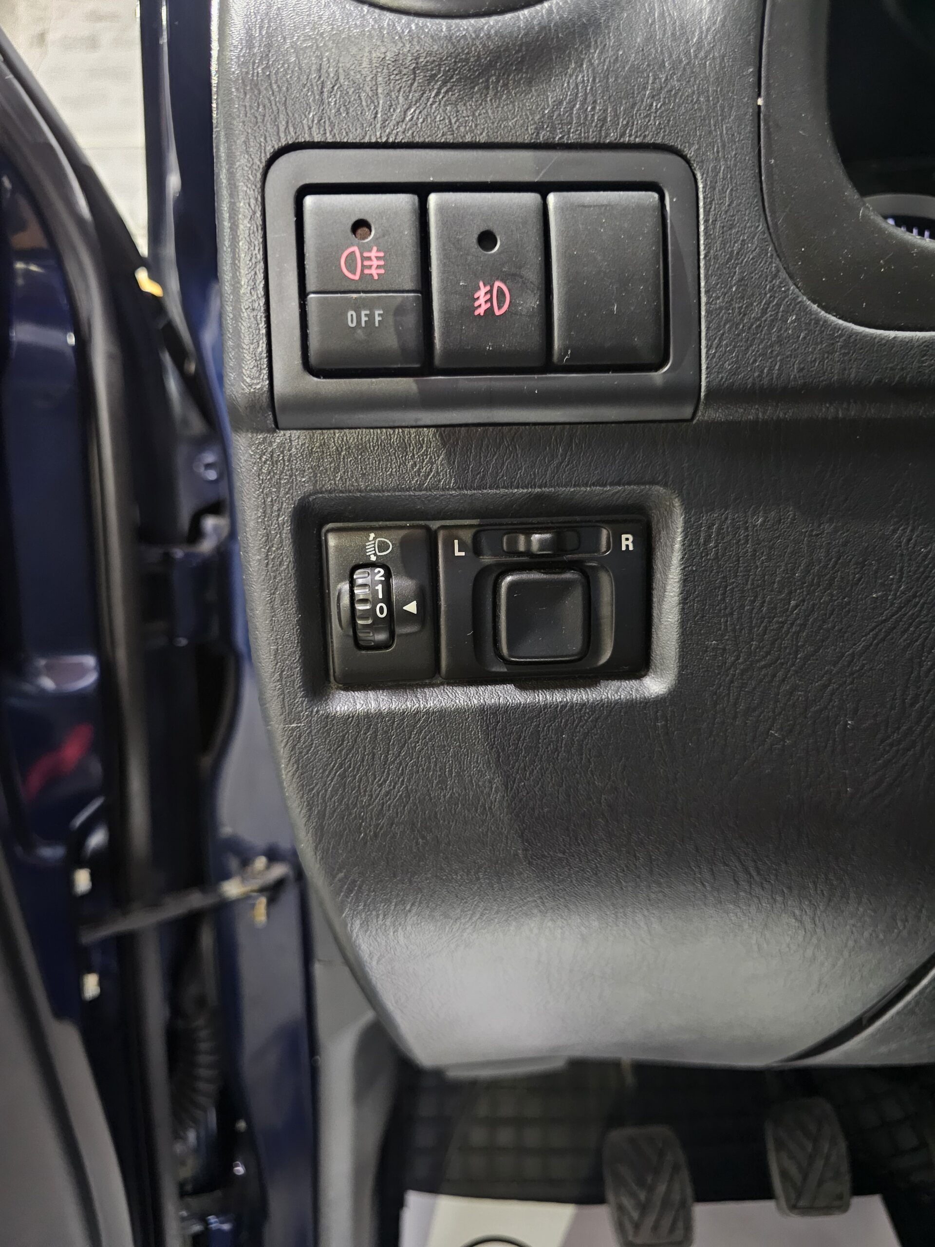 
								Suzuki Jimny full									