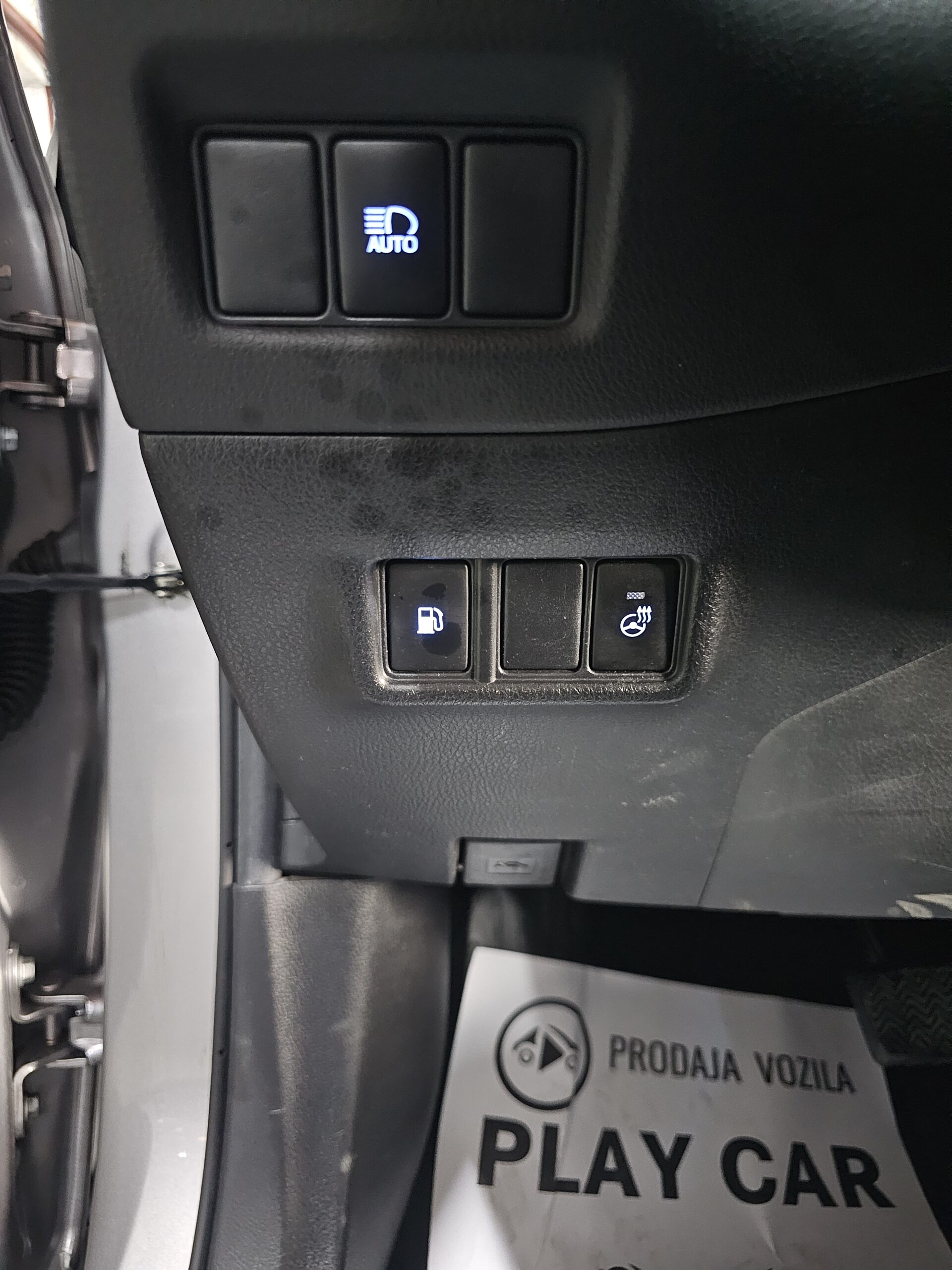 
								Toyota C-HR FU.LL full									