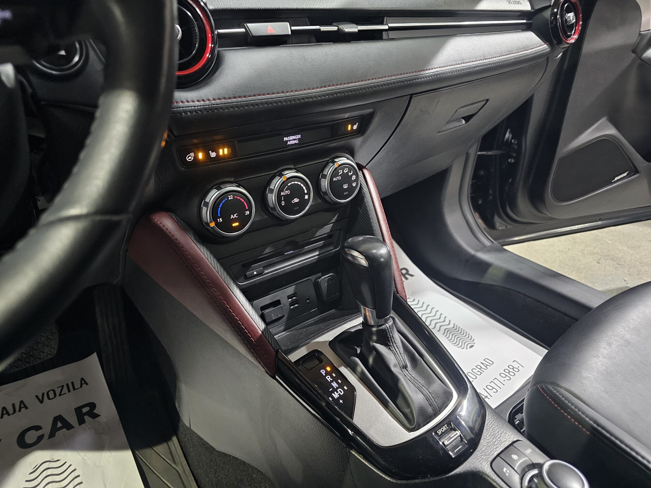 
								Mazda CX-3 AUTO/FU.LL full									