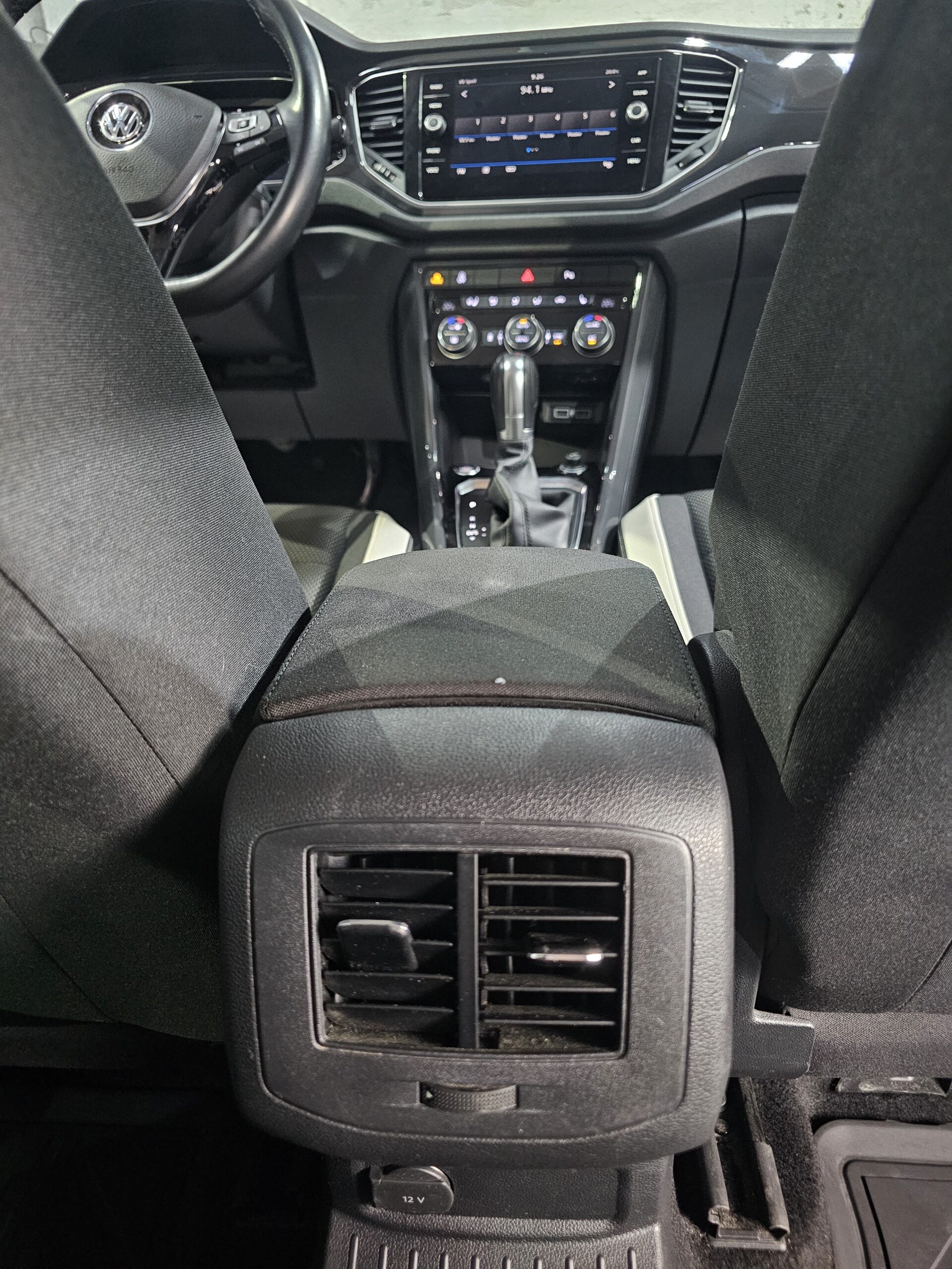 
								Volkswagen T-Roc AUTO/VIRT full									