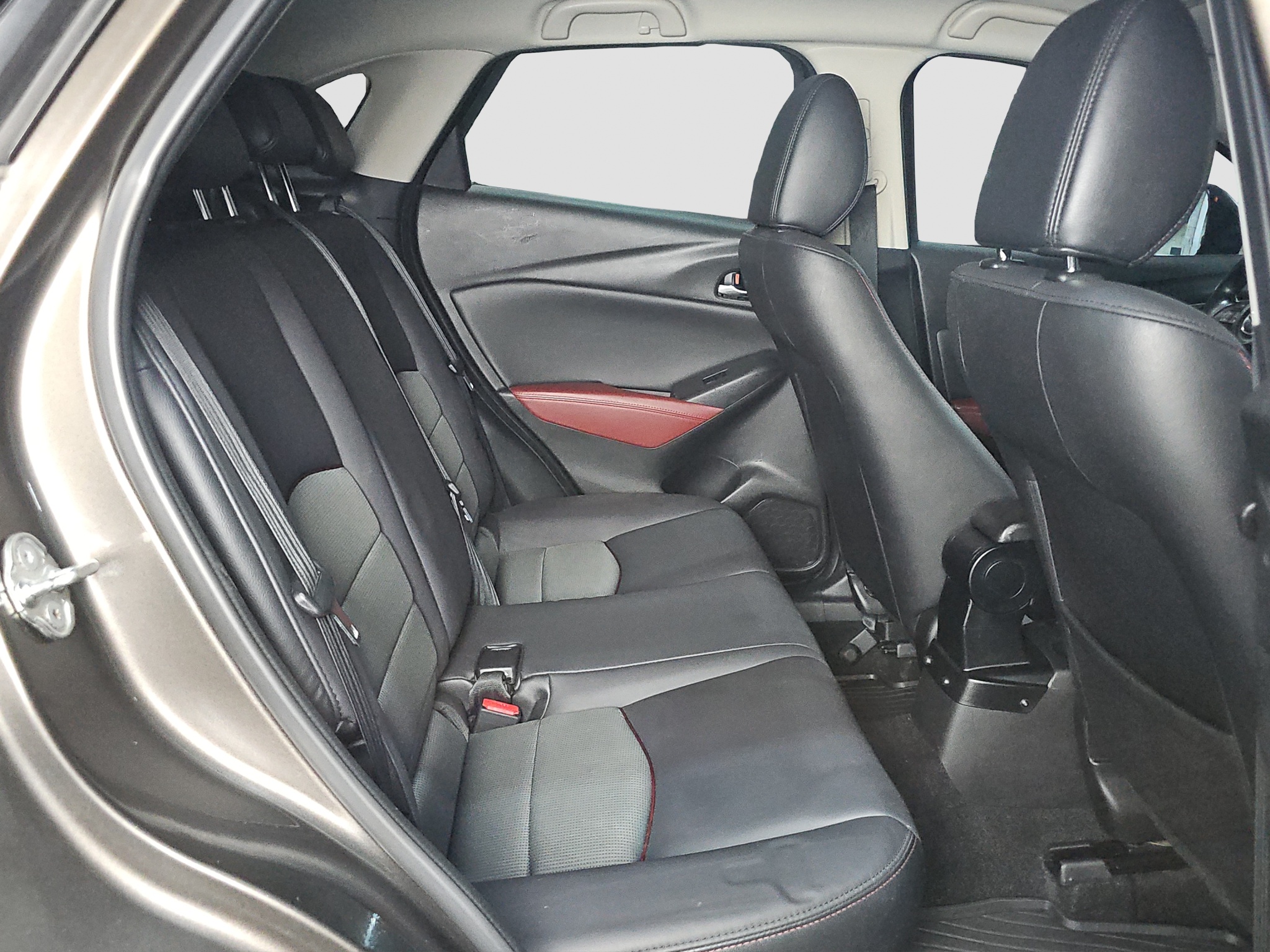 
								Mazda CX-3 AWD/AUTO full									