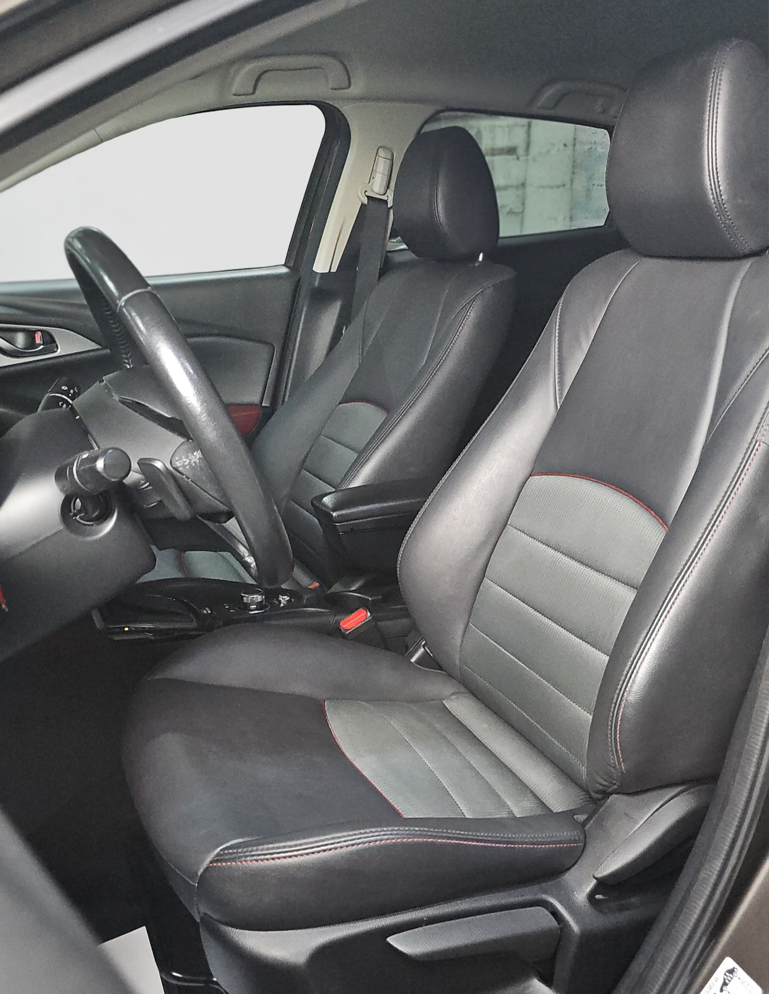 
								Mazda CX-3 AWD/AUTO full									