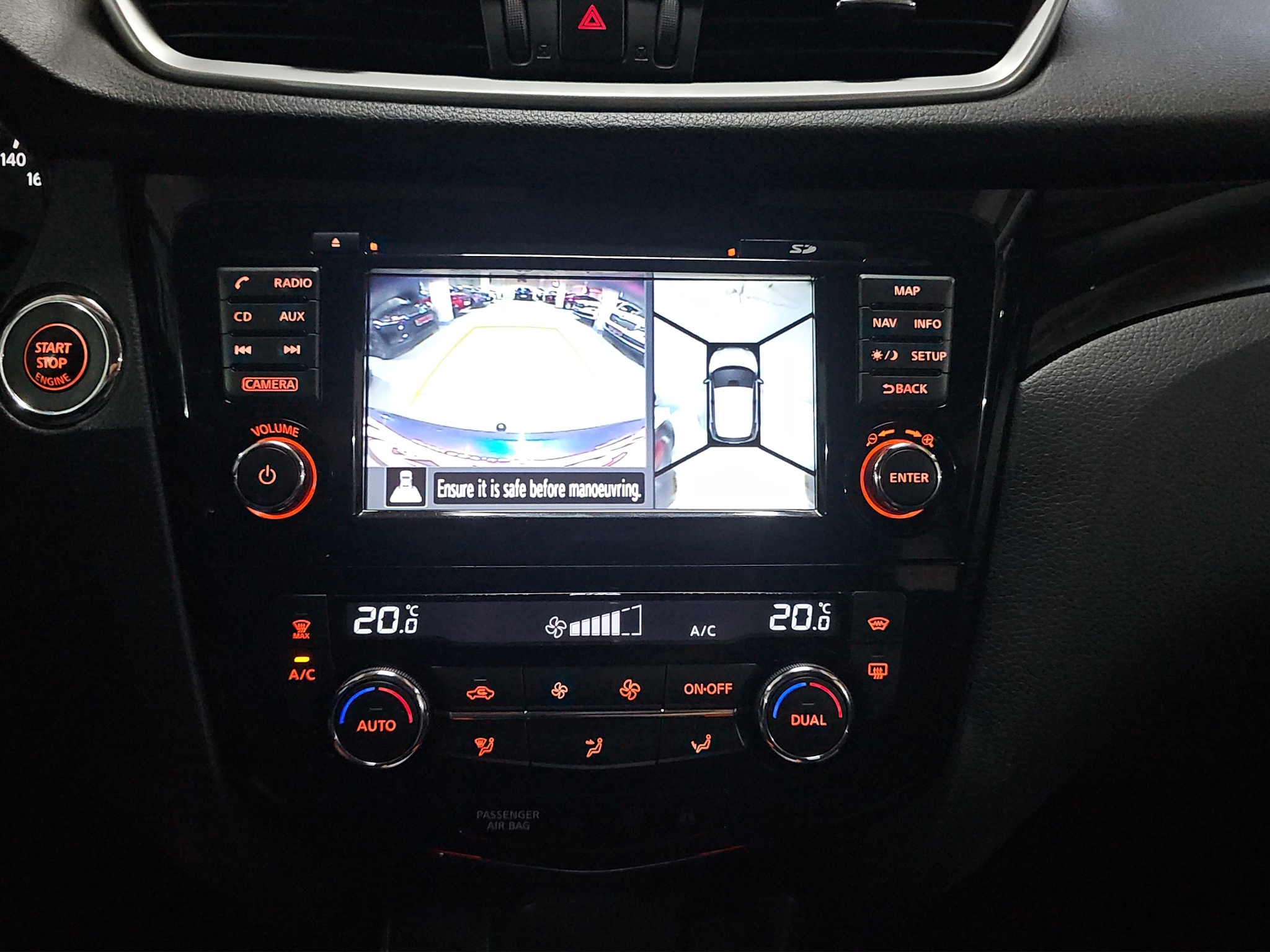 
								Nissan Qashqai TEKNA full									