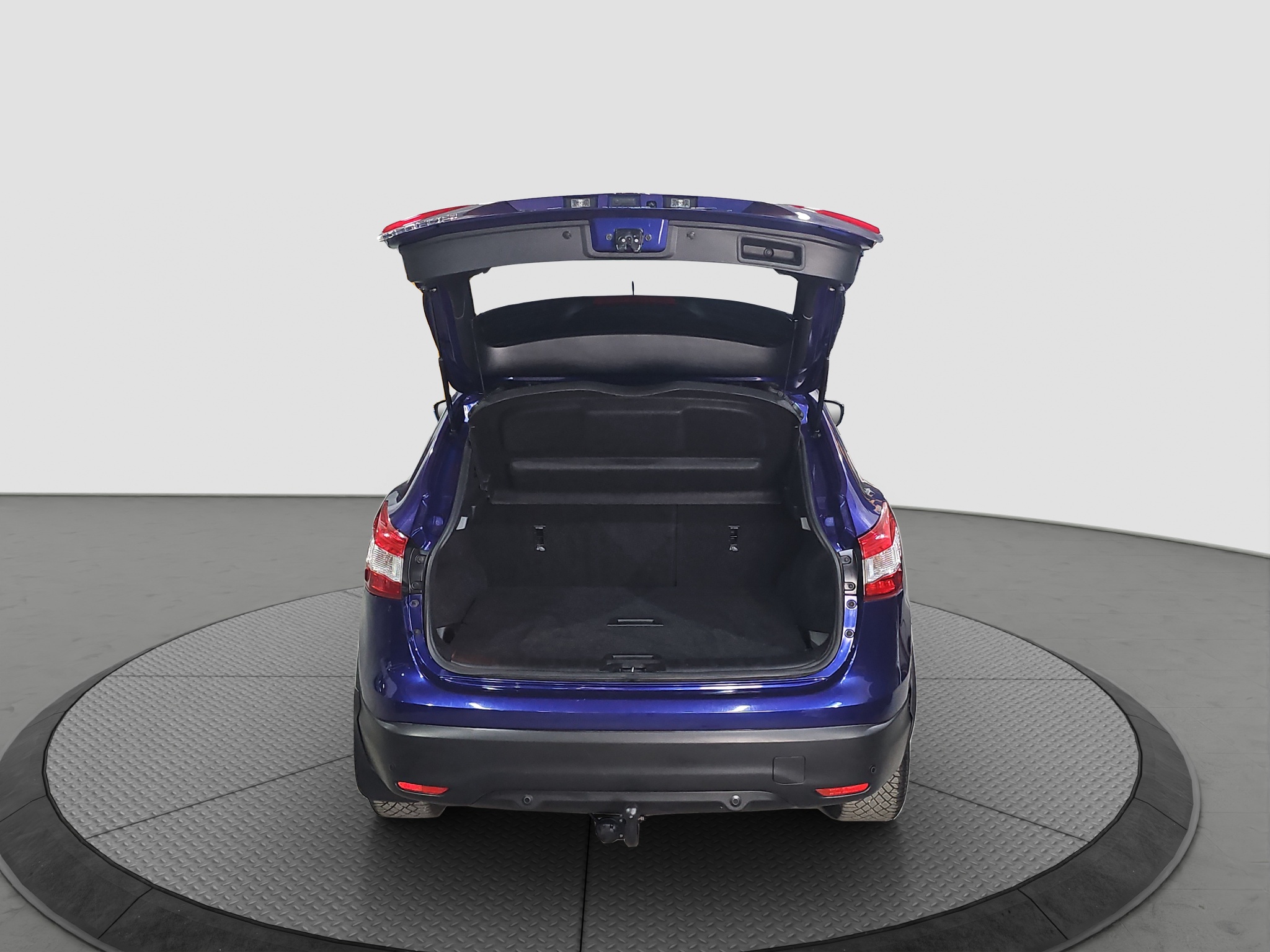 
								Nissan Qashqai TEKNA full									