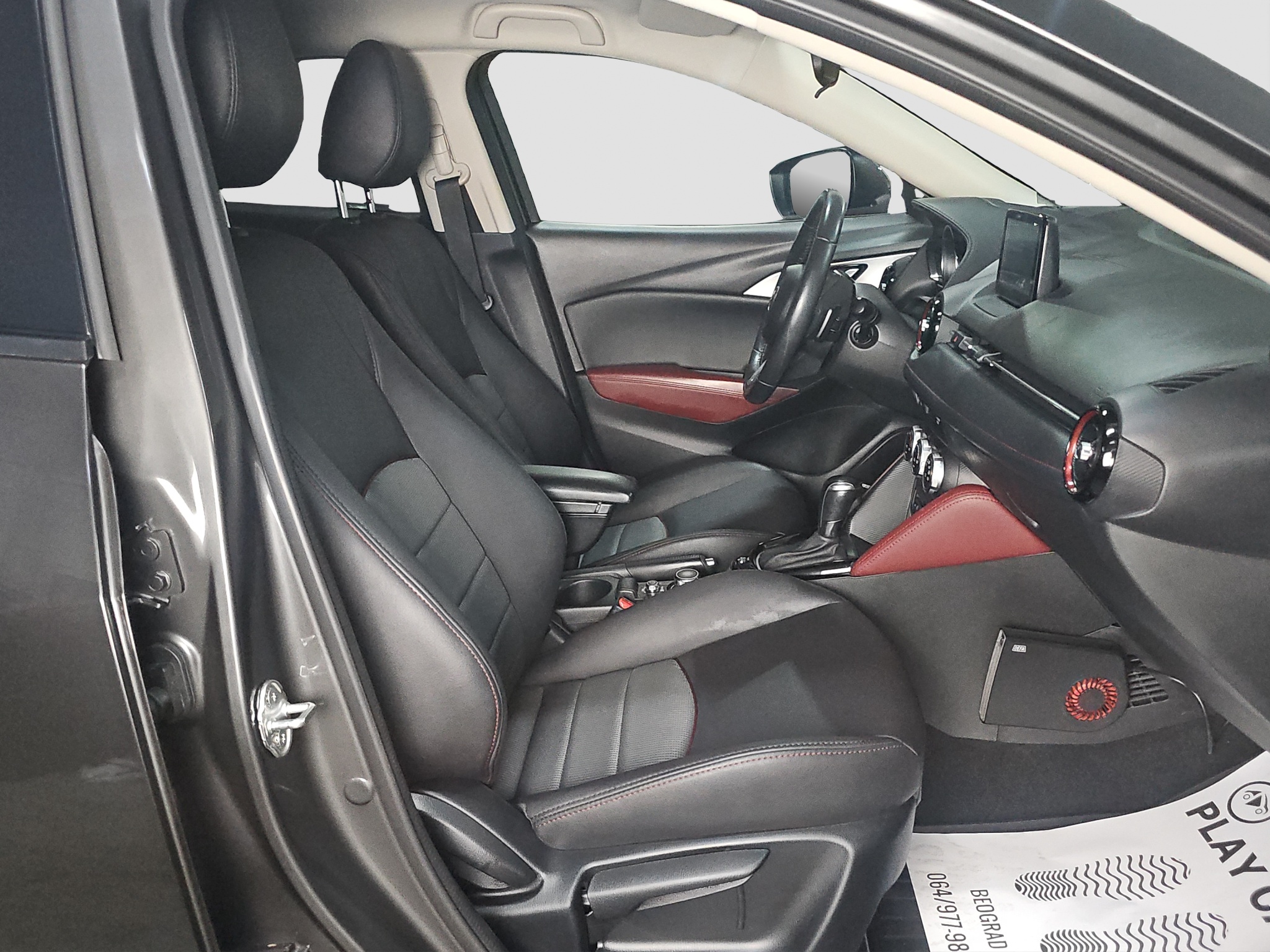 
								Mazda CX-3 MALA.KM/AWD/AUTO full									