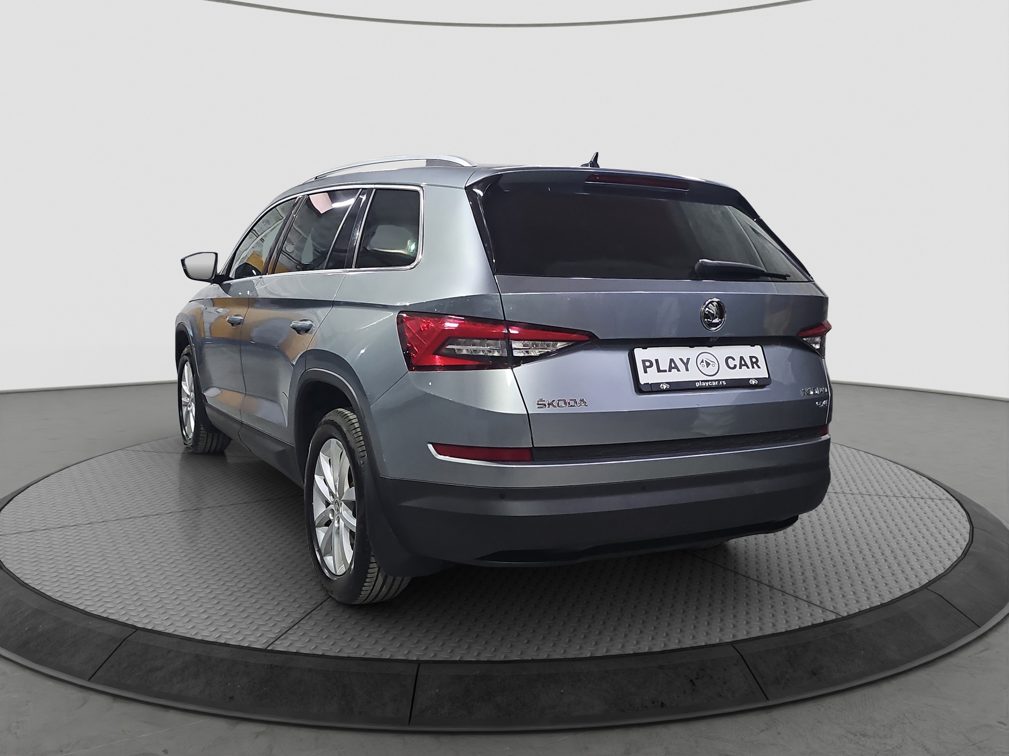 
								Škoda Kodiaq 4X4/AUTO full									