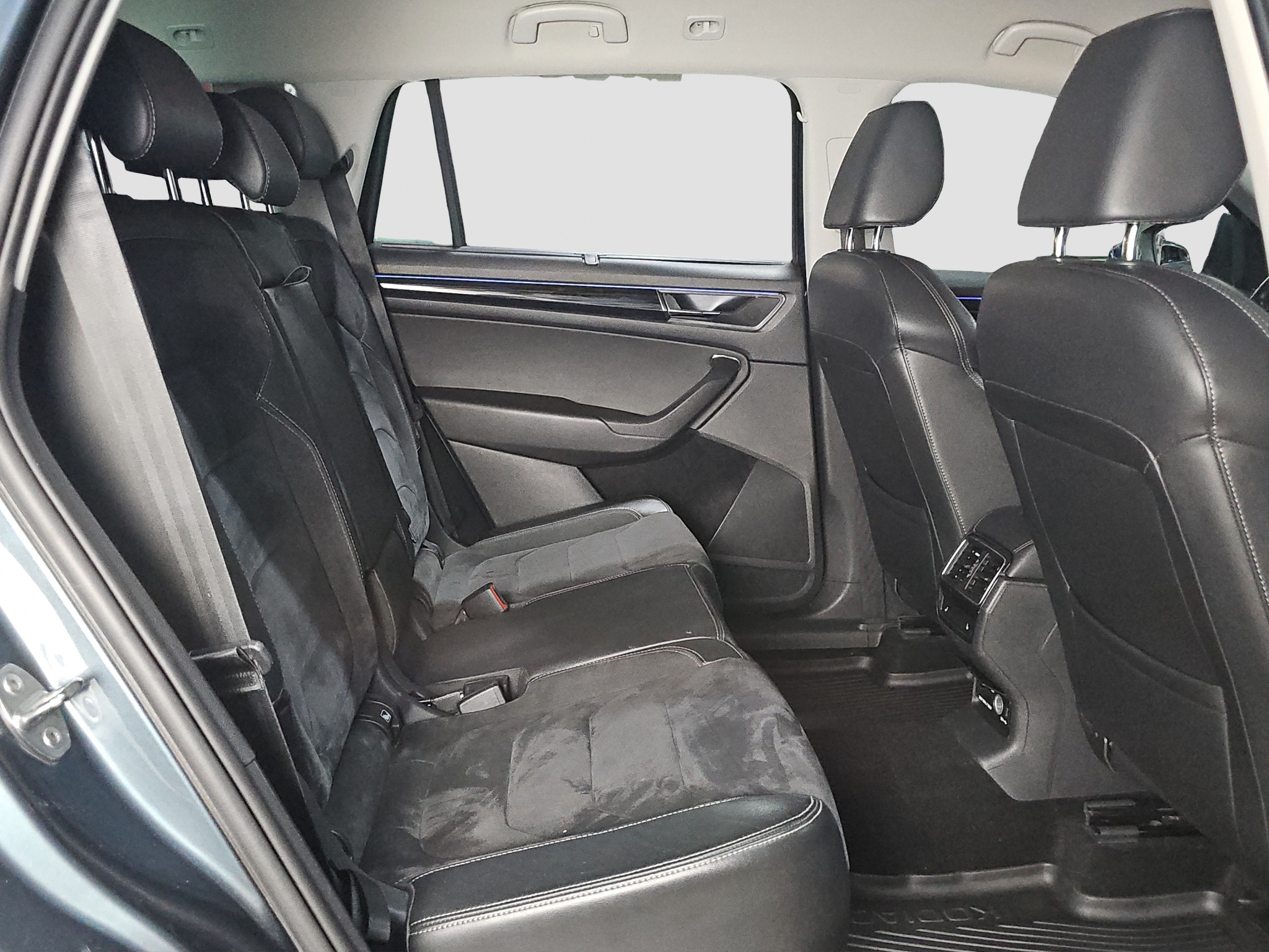 
								Škoda Kodiaq 4X4/DSG full									