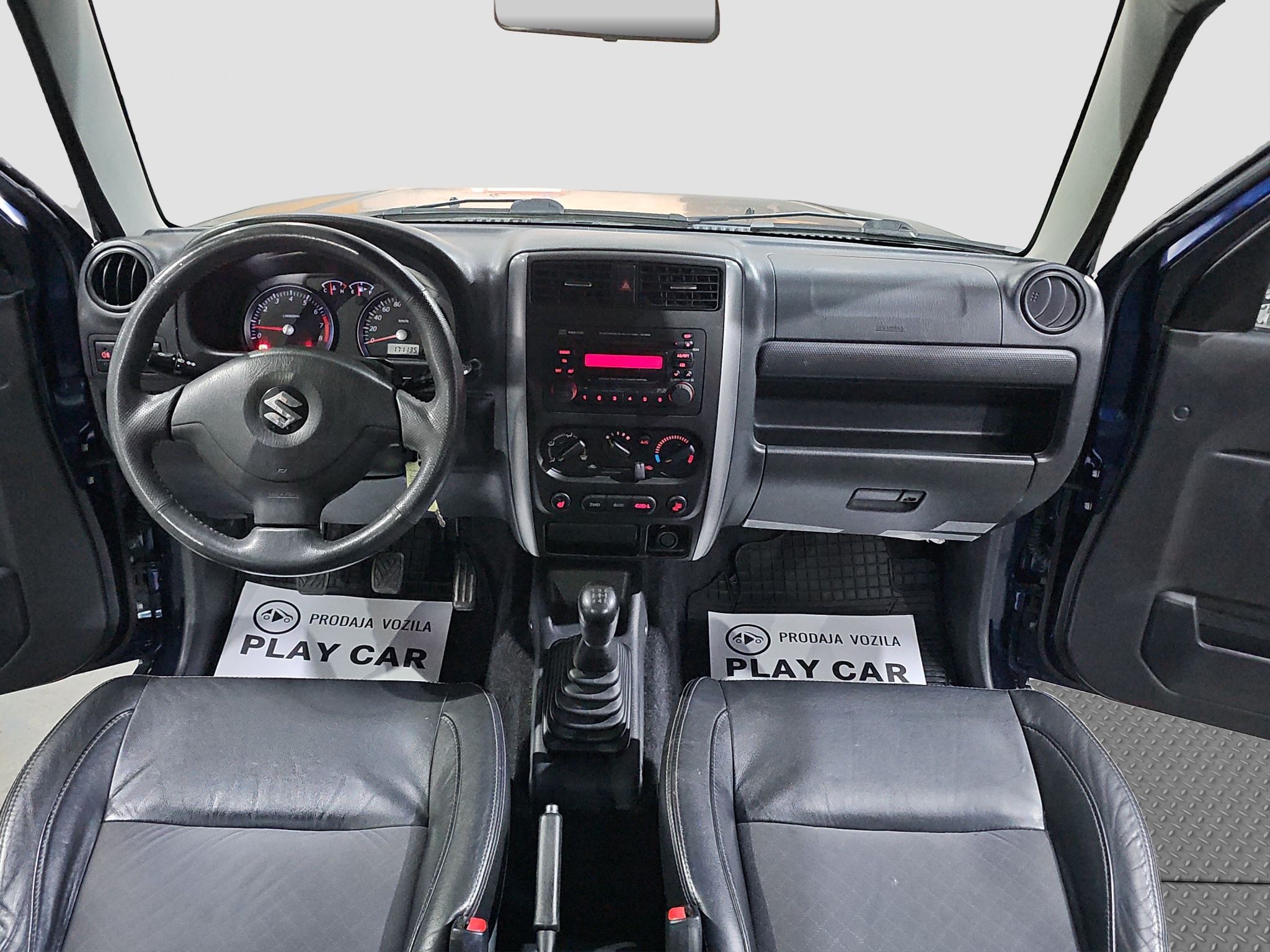 
								Suzuki Jimny full									